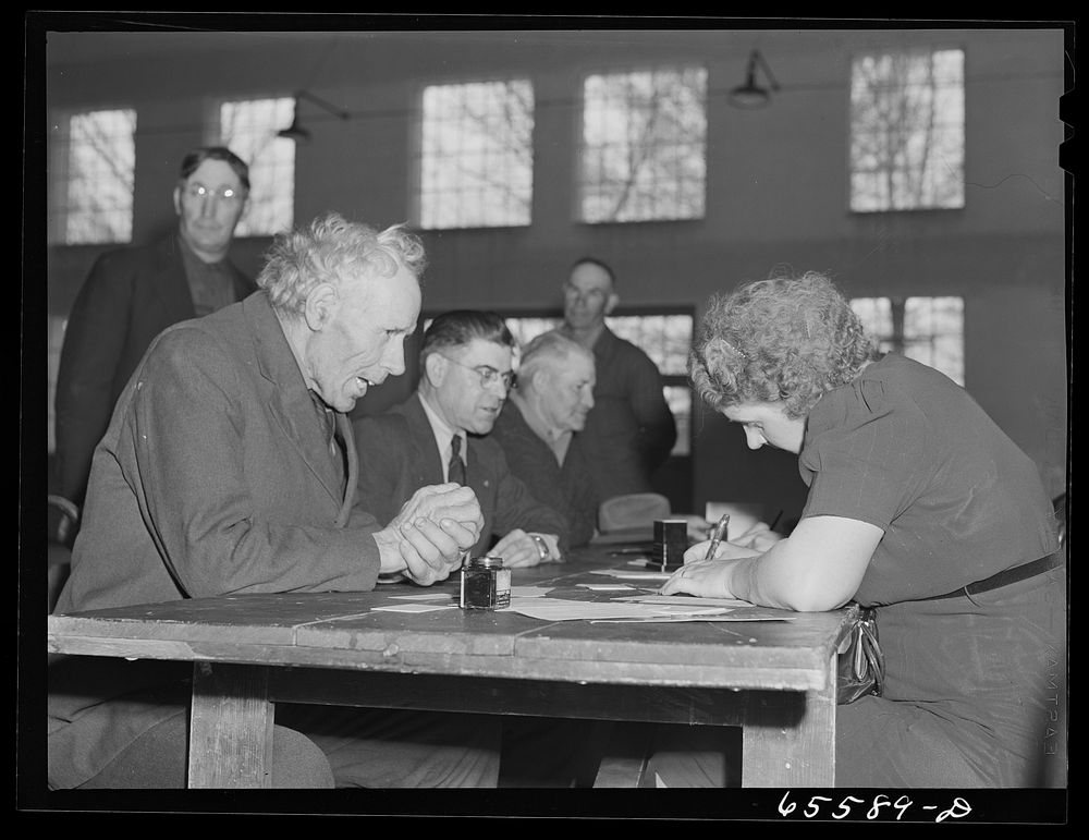 Idaho Falls, Idaho. Selective Service registration for men forty-five to sixty-five. Sourced from the Library of Congress.