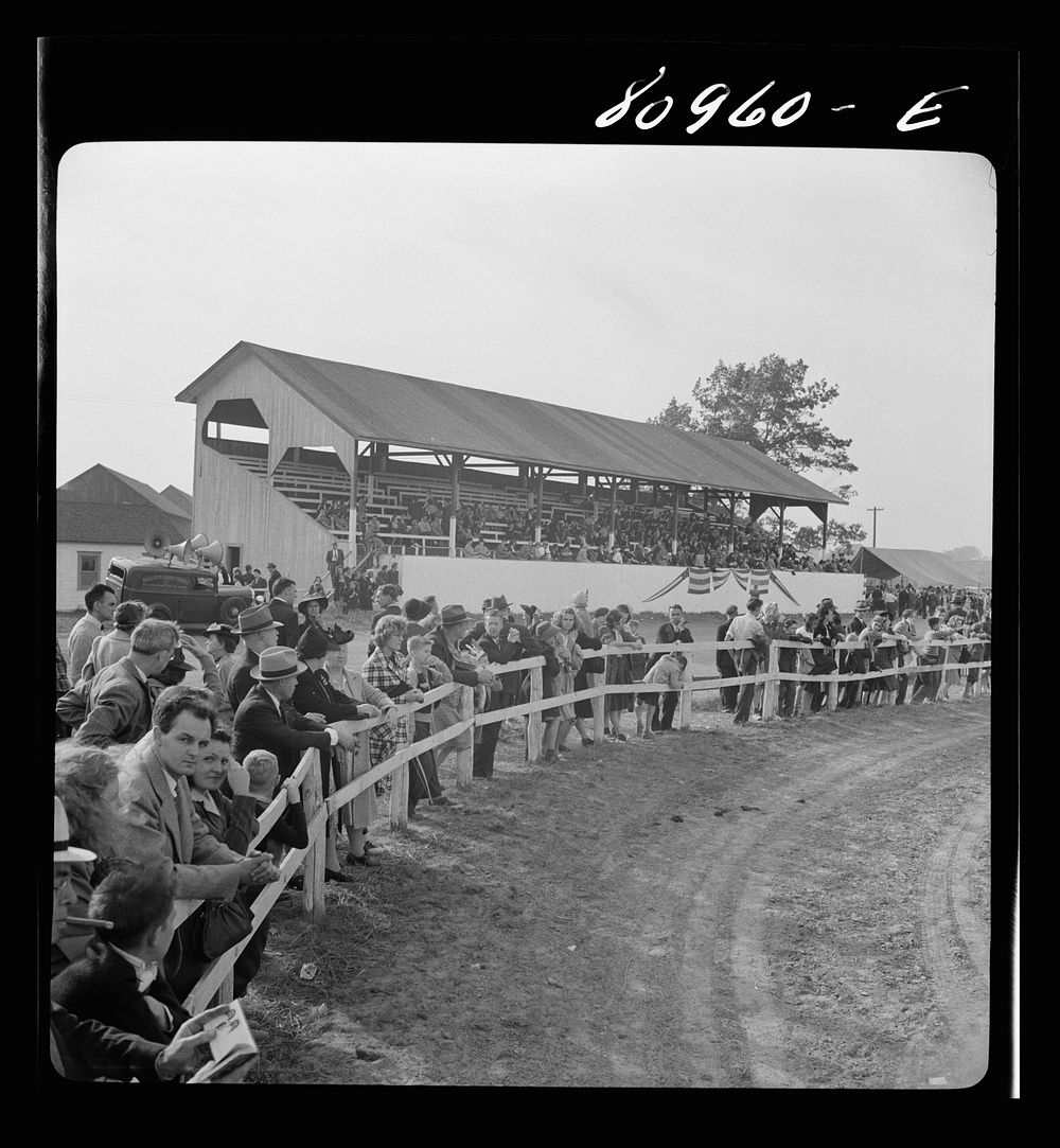 Windsor Locks, Connecticut. Crowd witnessing Free Photo rawpixel