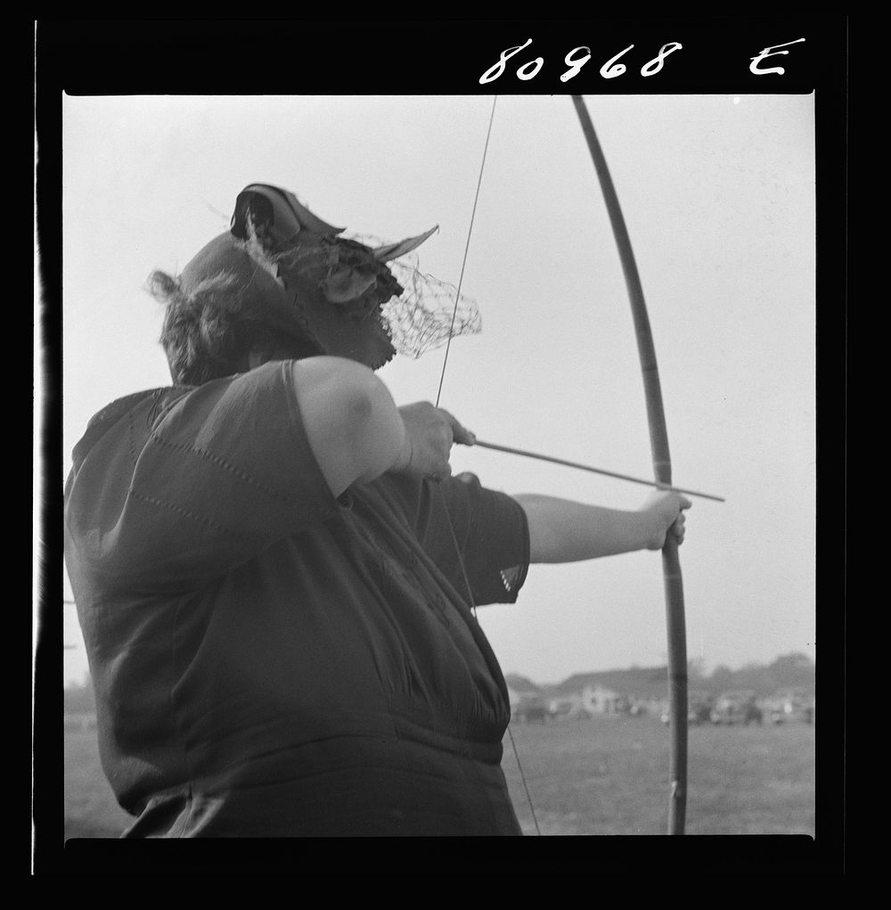 Windsor Locks, Connecticut. visitor learning Free Photo rawpixel