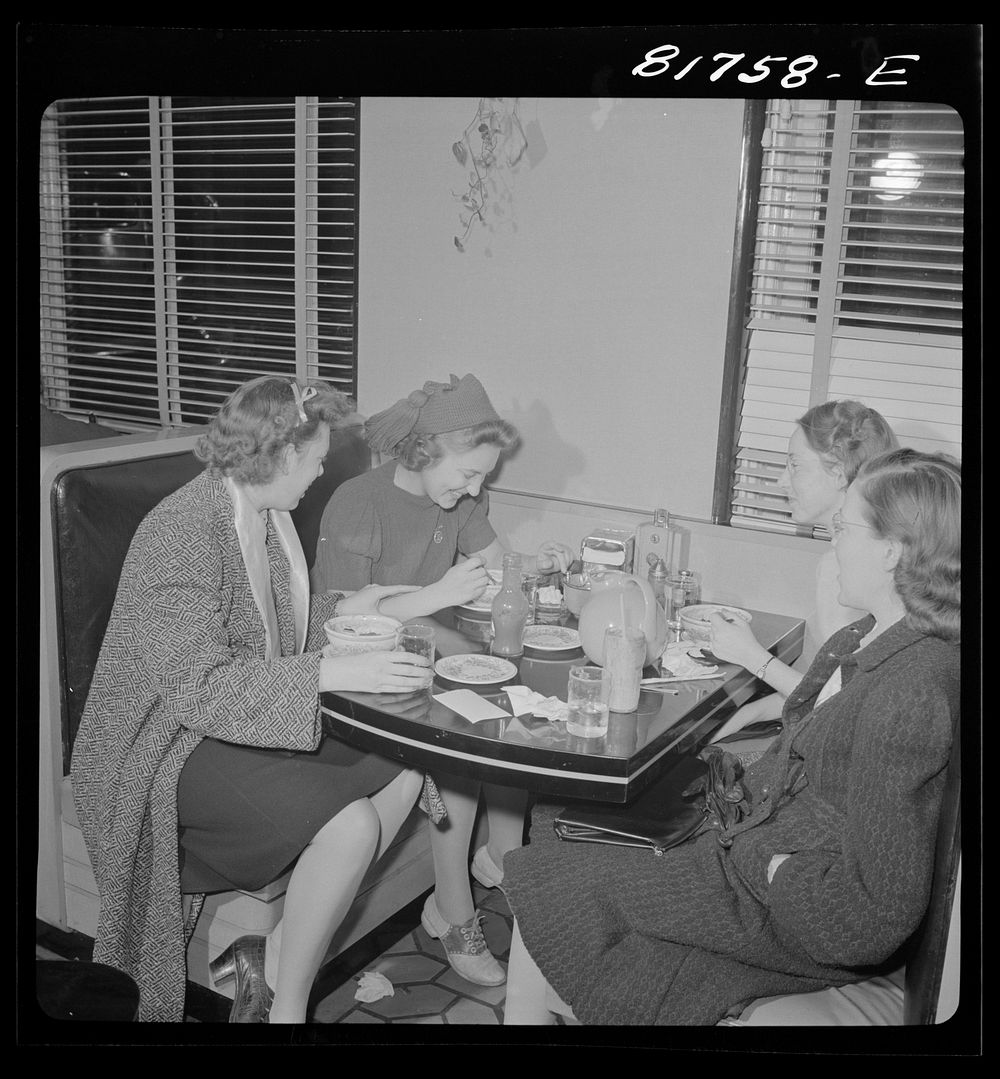 Washington Hot Shoppe restaurant. Washington, D.C.. Sourced from the Library of Congress.