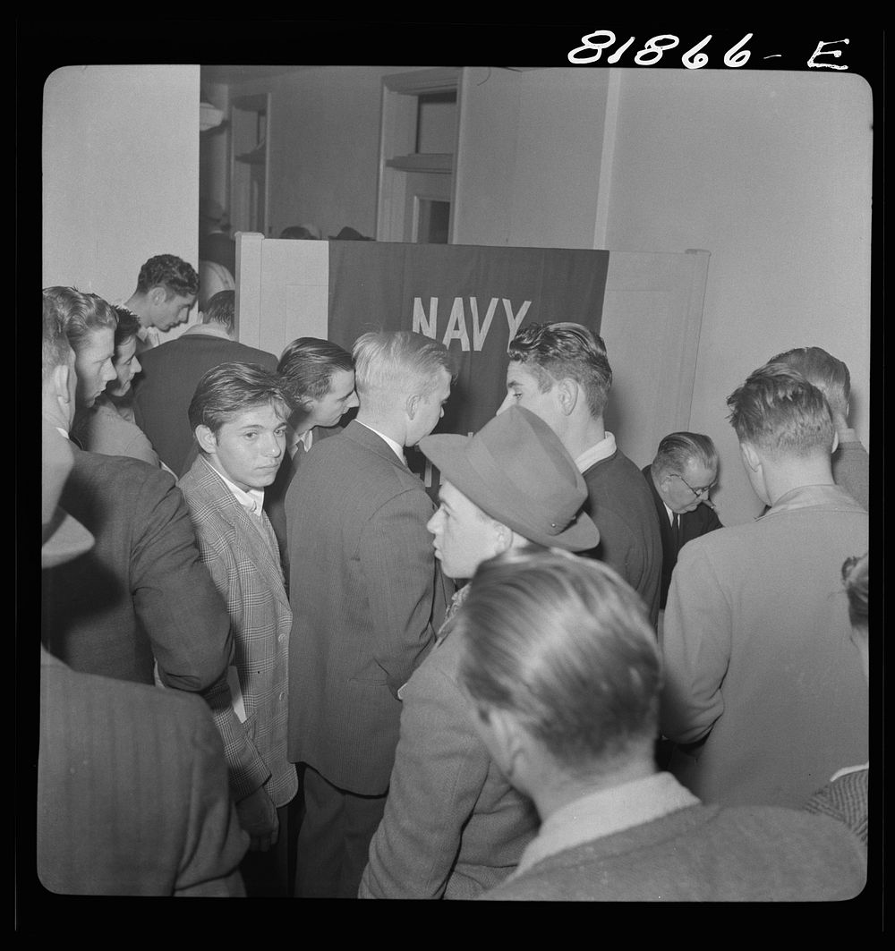 Enlisting in the Navy. Recruiting headquarters. San Francisco, California. Sourced from the Library of Congress.
