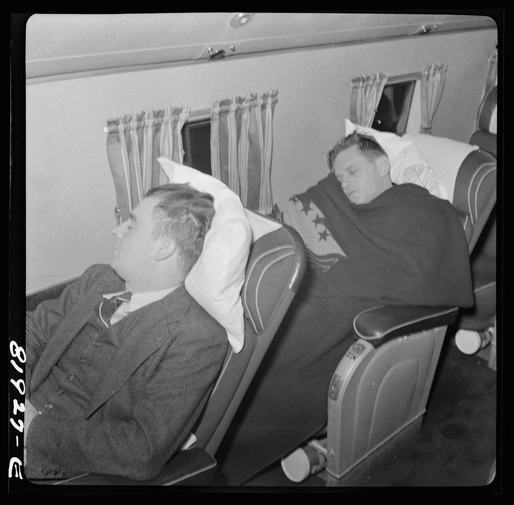 Passengers abroad a United airliner enroute from San Francisco to New York. Sourced from the Library of Congress.