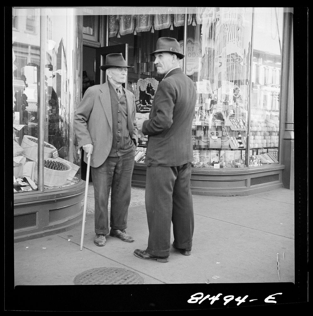 Shoppers. Amsterdam, New York. Sourced from the Library of Congress.