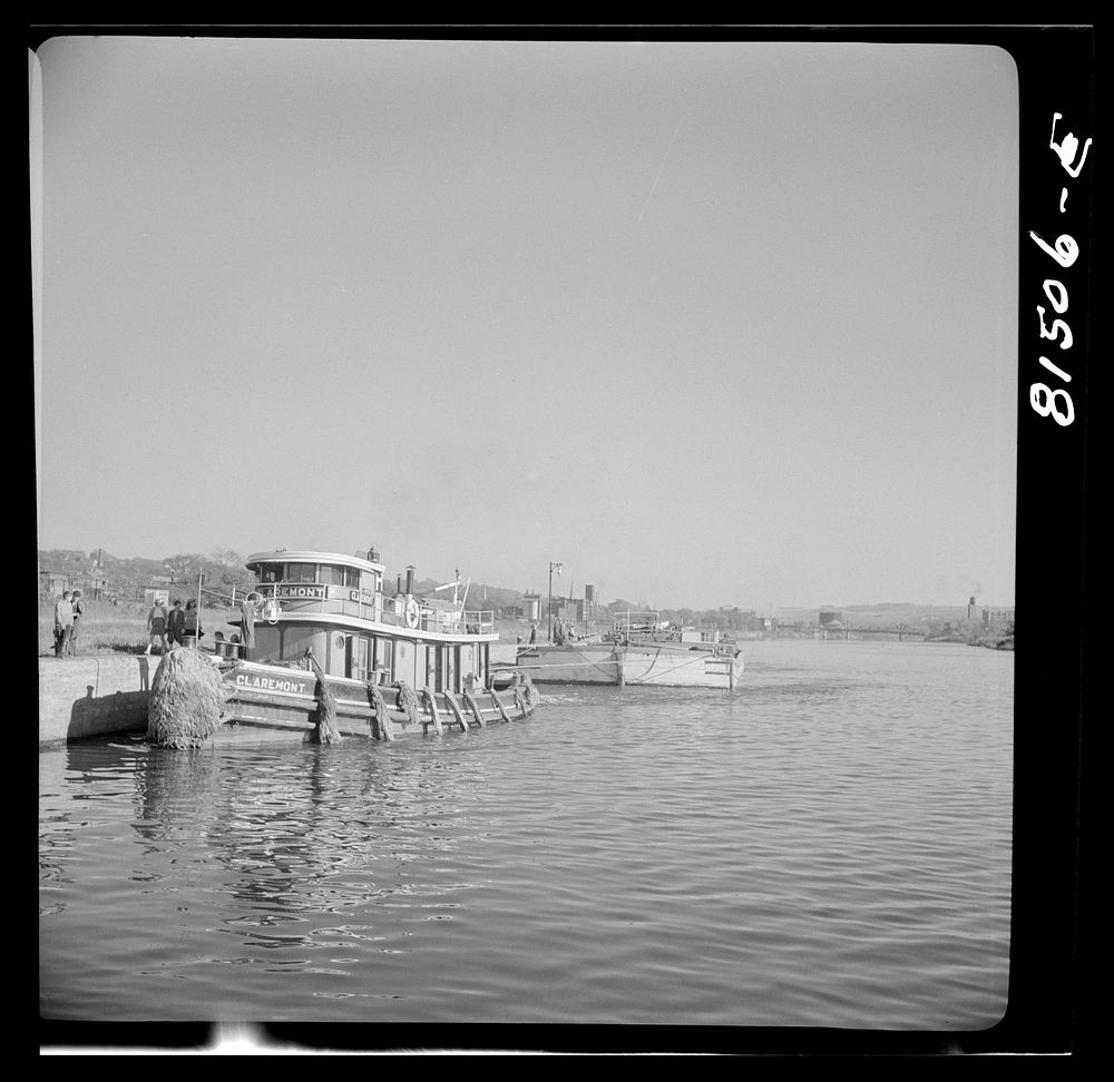 Barge under tow. Erie Canal, New York. Sourced from the Library of Congress.
