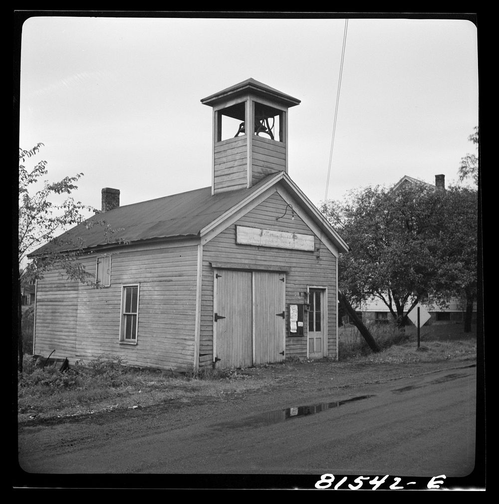Town hall and firehouse. Fort Hunter, New York. Sourced from the Library of Congress.