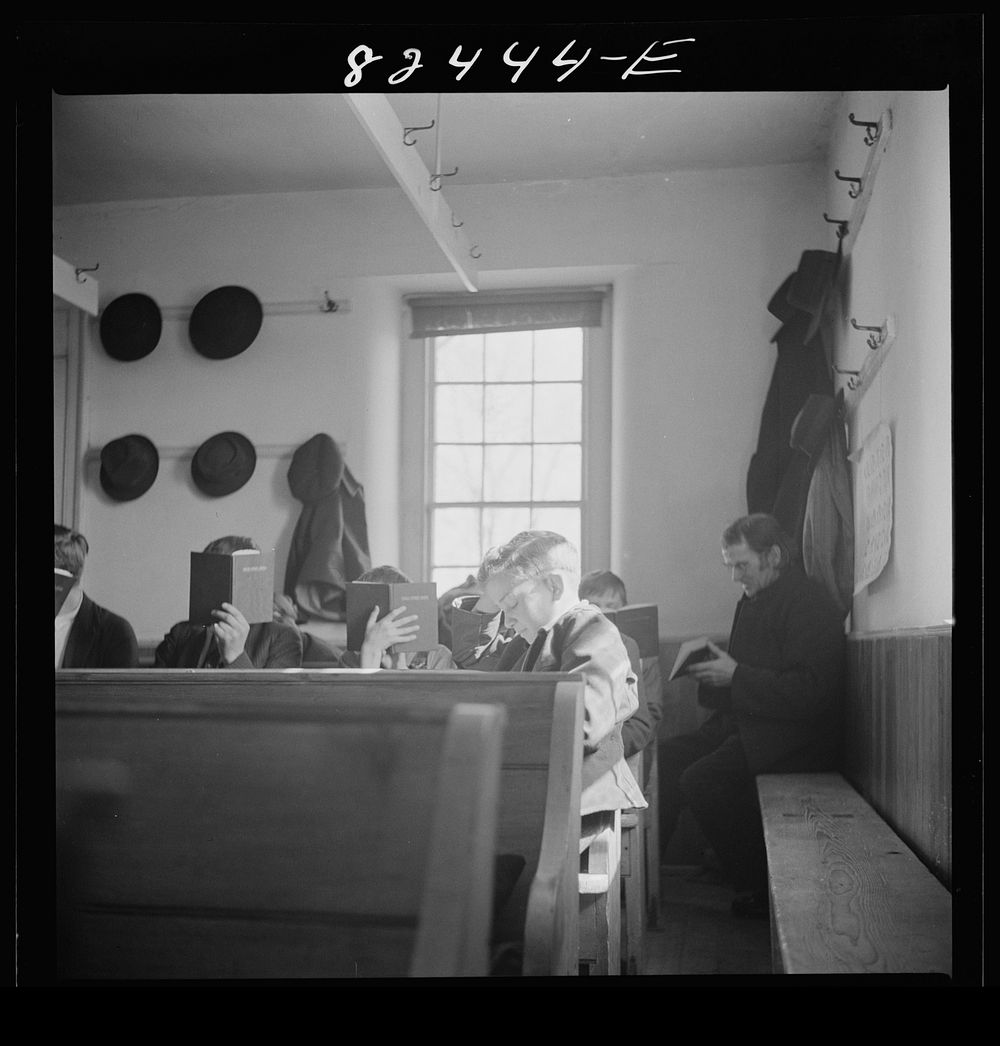 Hinkletown, Pennsylvania (vicinity). "Deutsch school" being held in a Mennonite church. Sourced from the Library of Congress.