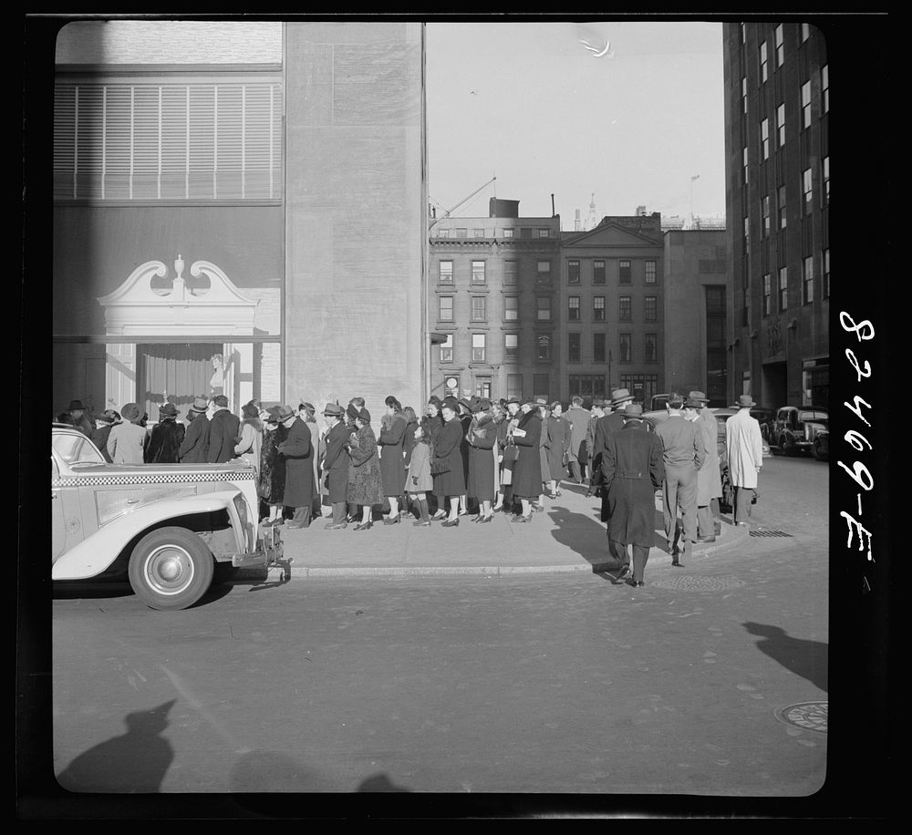 New York, New York. Waiting to get into Radio City movie theater. Sourced from the Library of Congress.