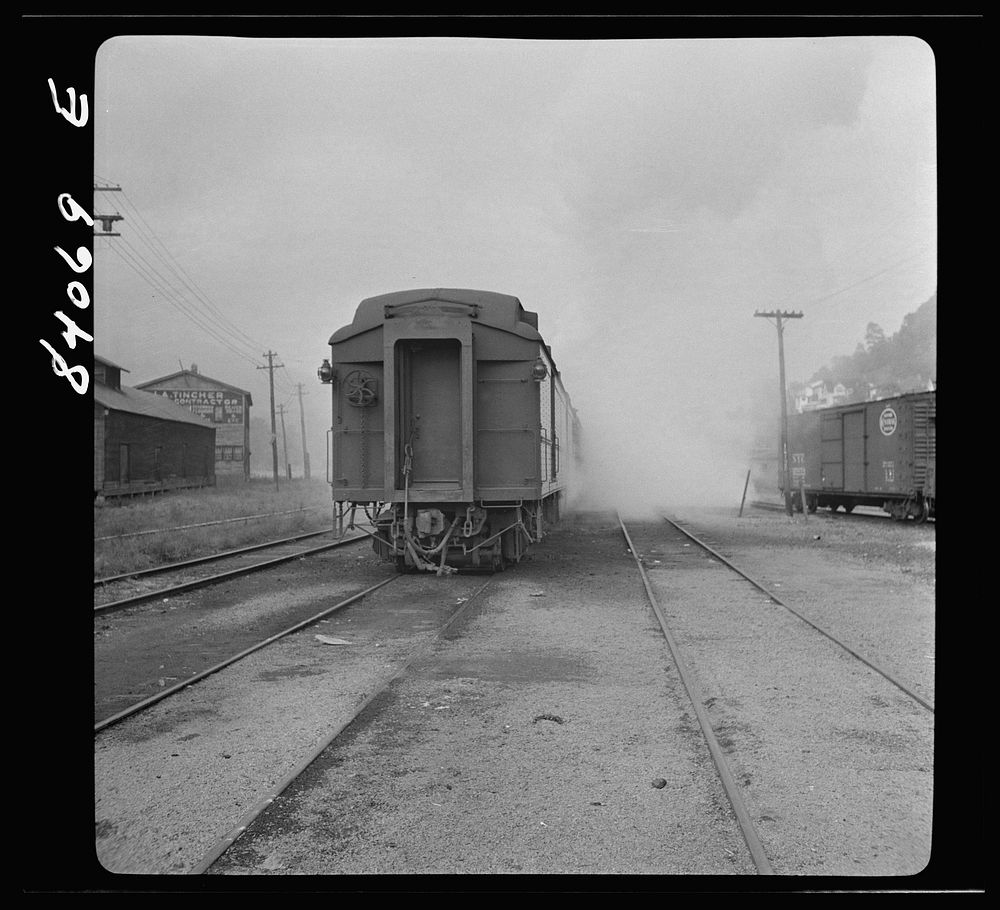 Baltimore and Ohio Railroad train leaving Richwood, West Virginia. Sourced from the Library of Congress.