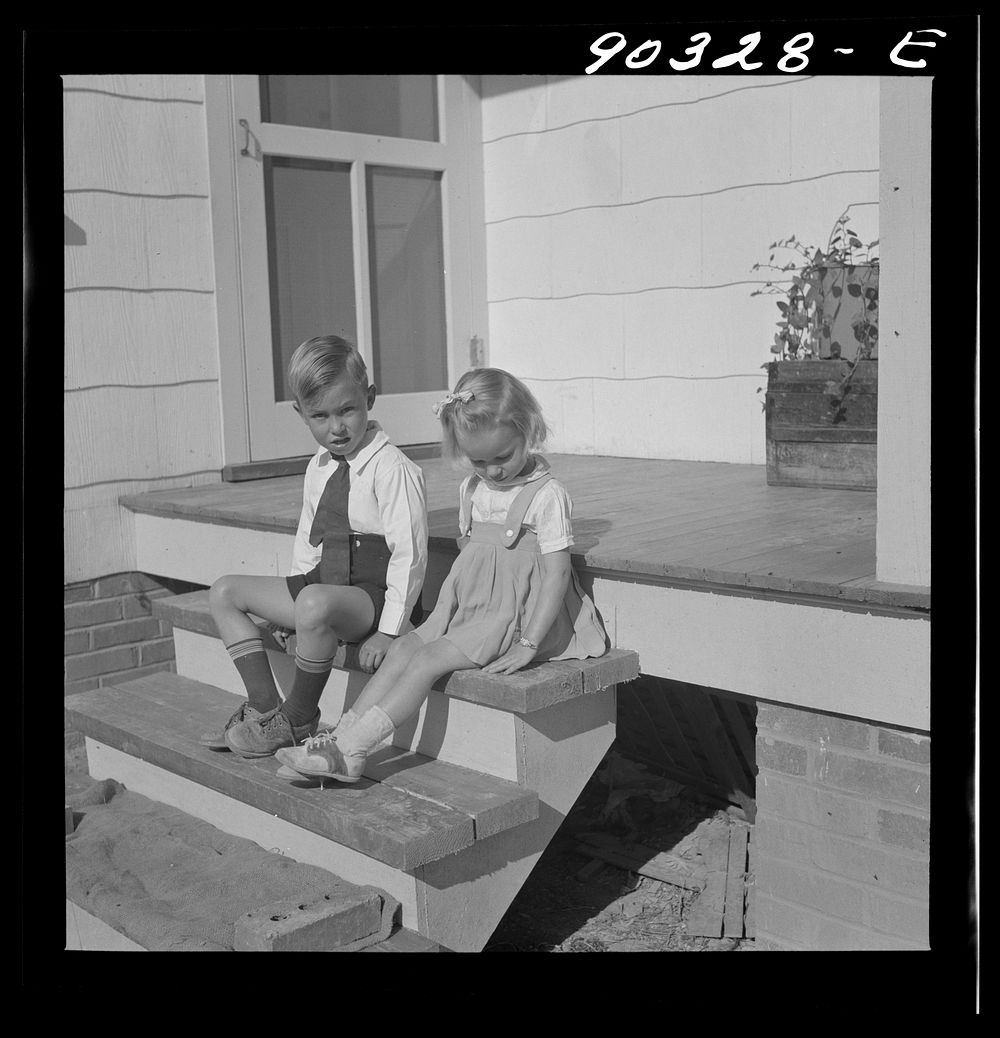 [Untitled photo, possibly related to: Elsie, Marie, and Howard Jr., children of Mr. Howard H. Smith from Galax, Virginia who…