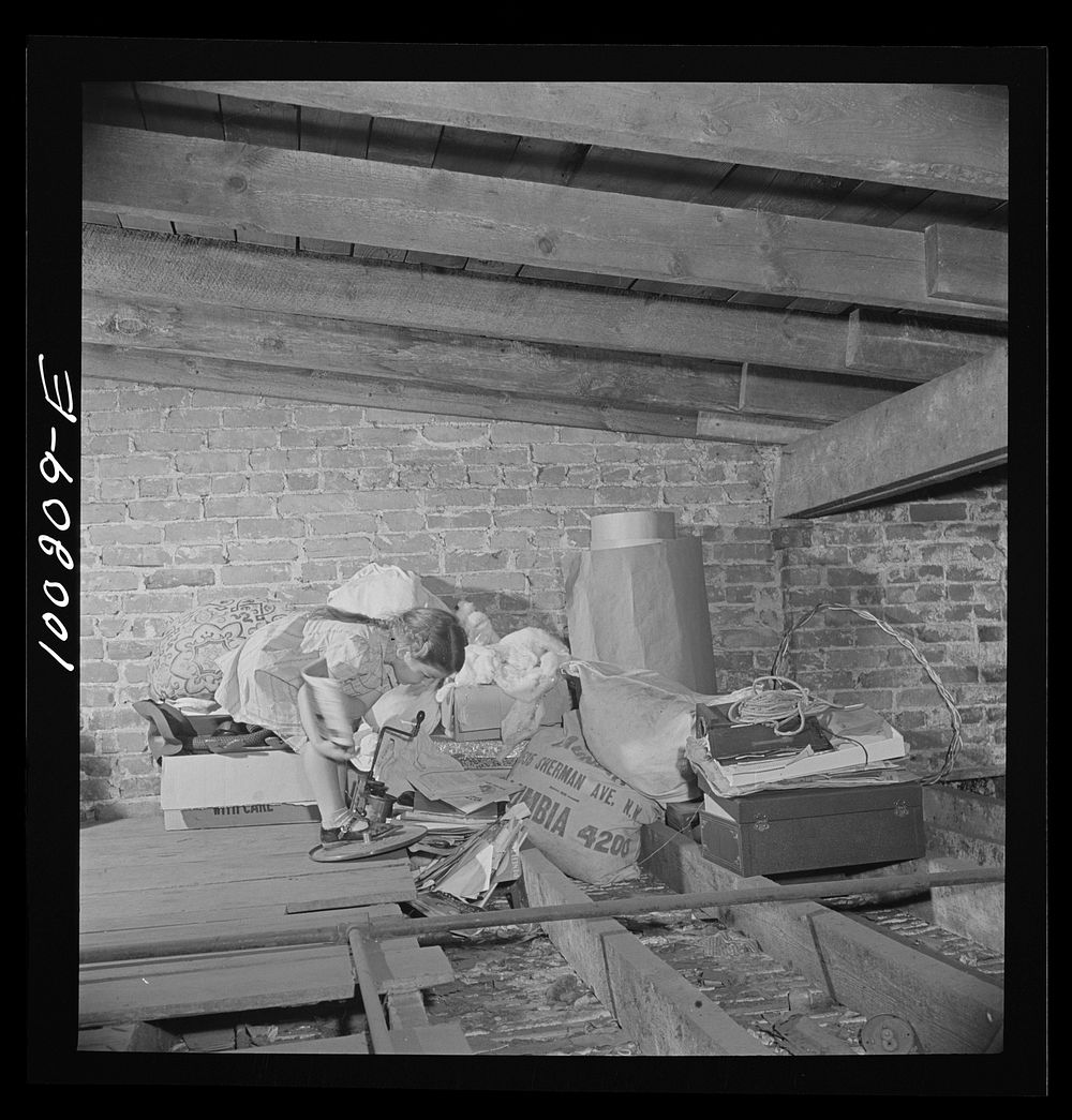 [Untitled photo, possibly related to: Washington, D.C. Scrap salvage campaign, Victory Program. "Sleeping" scrap in an…