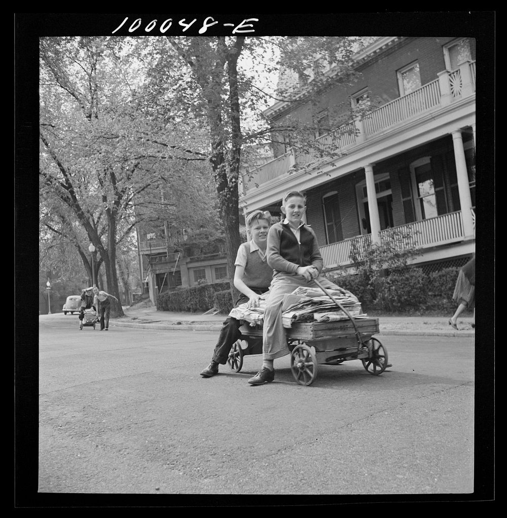 [Untitled photo, possibly related to: Washington, D.C. Salvage drive, Victory Program. Schoolboy volunteers to go from house…
