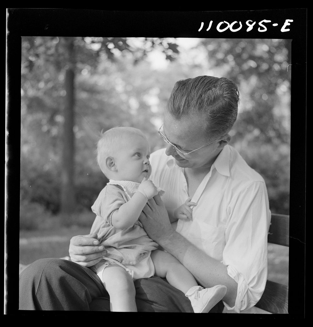 Detroit, Michigan. Father and son. Sourced from the Library of Congress.