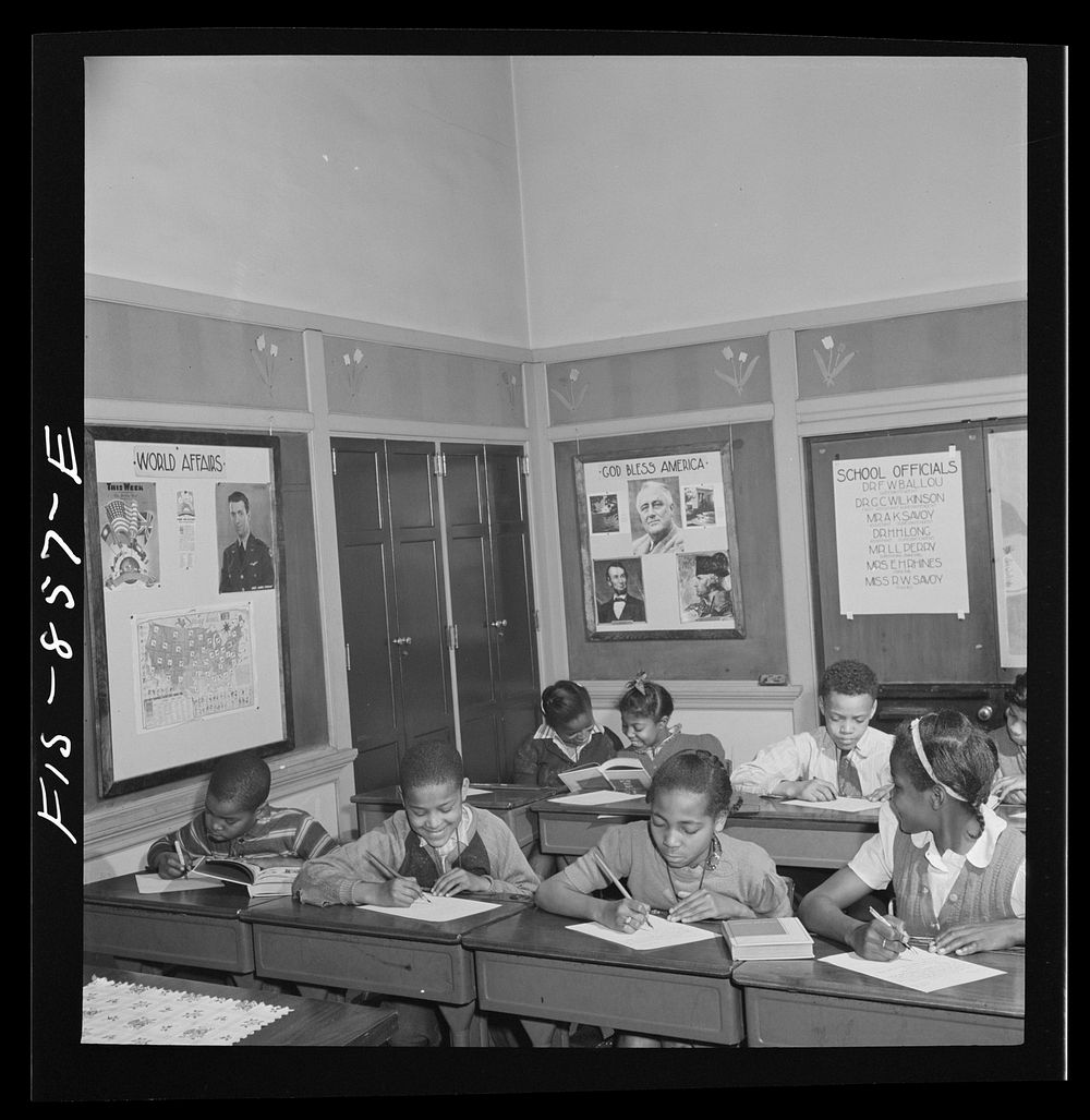 Washington, D.C. Composition class in  grammar school. Sourced from the Library of Congress.
