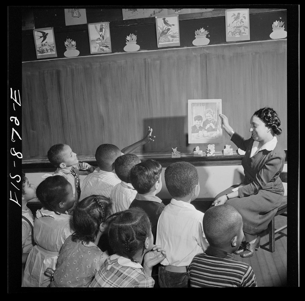 Washington, D.C. Discussion class in a  grammar school. Sourced from the Library of Congress.