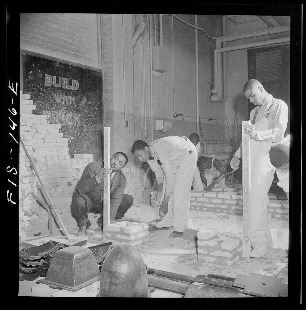 Washington, D.C. Bricklaying class at the Armstrong Technical High School. Sourced from the Library of Congress.