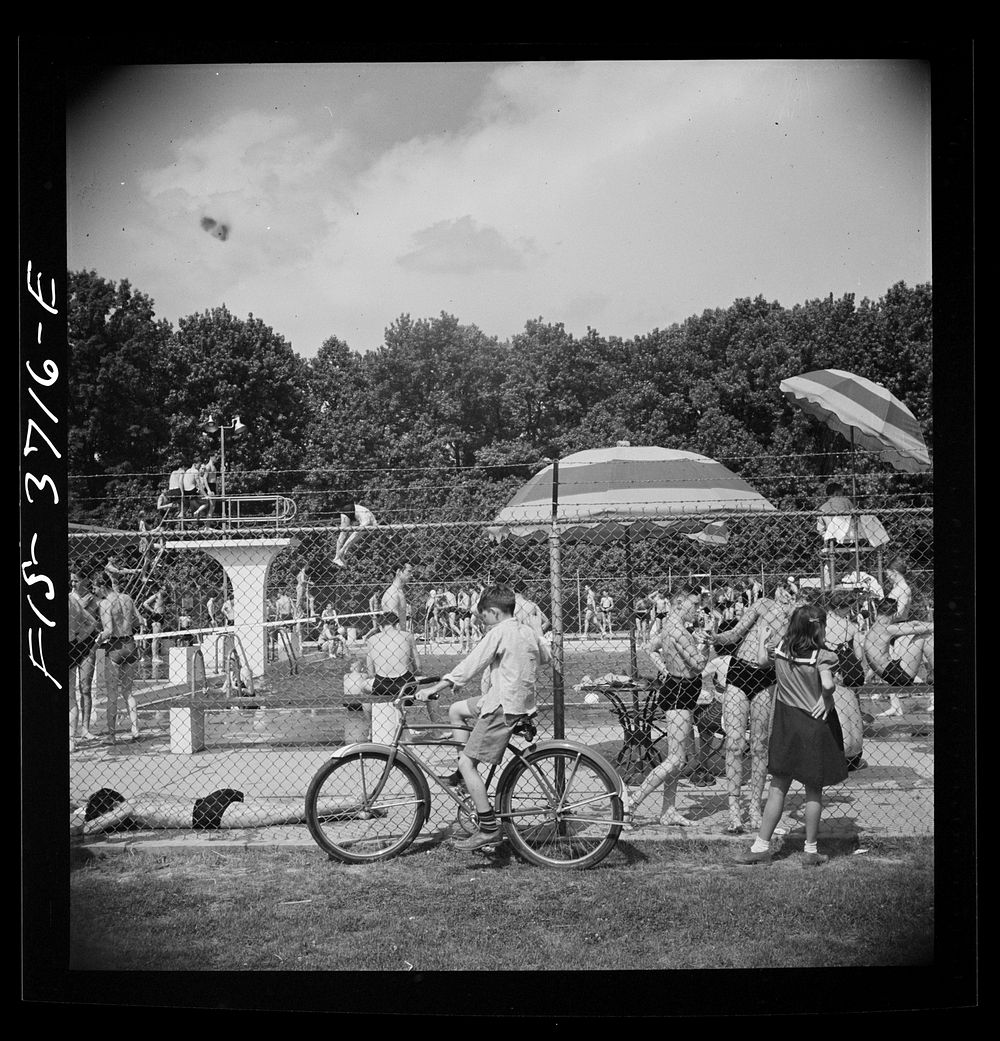 Greenbelt, Maryland. Swimming pool. Sourced from the Library of Congress.