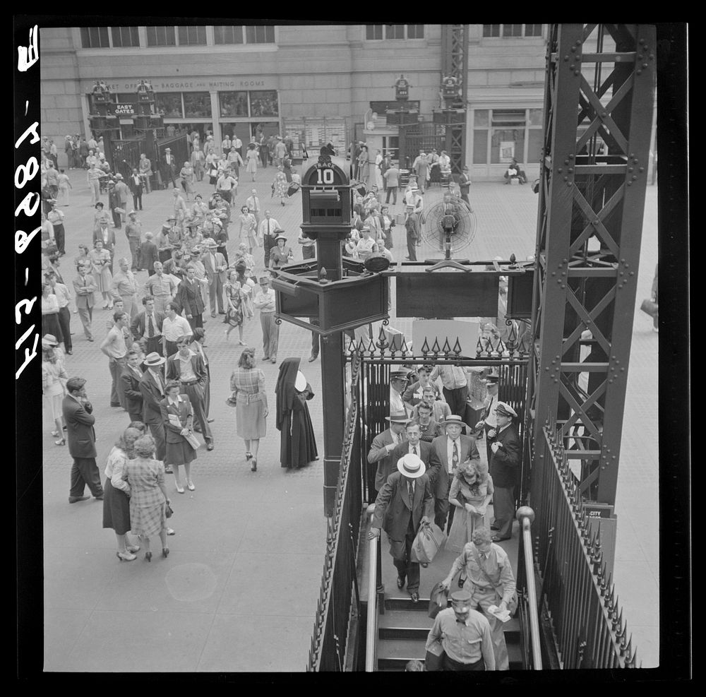New York, New York. Train gate at the Pennsylvania station. Sourced from the Library of Congress.