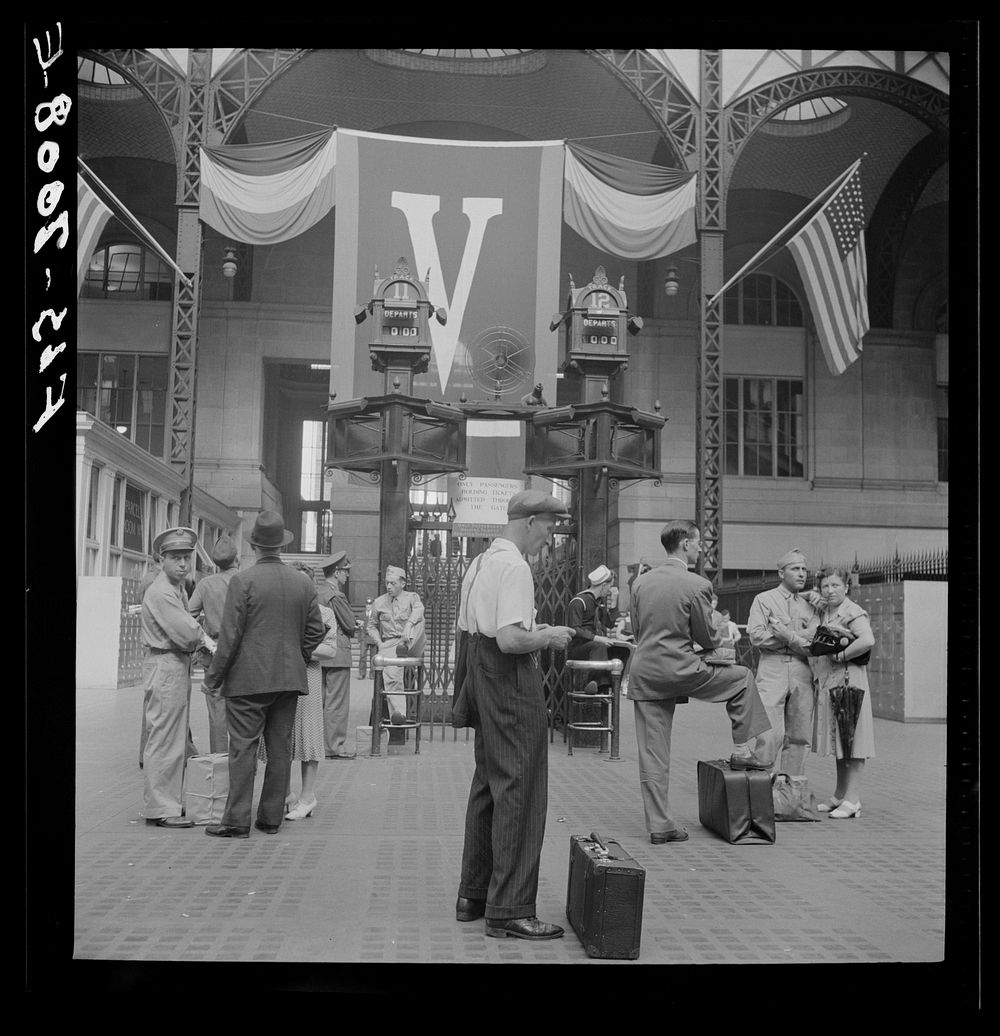 New York, New York. Waiting for trains at the Pennsylvania railroad station. Sourced from the Library of Congress.