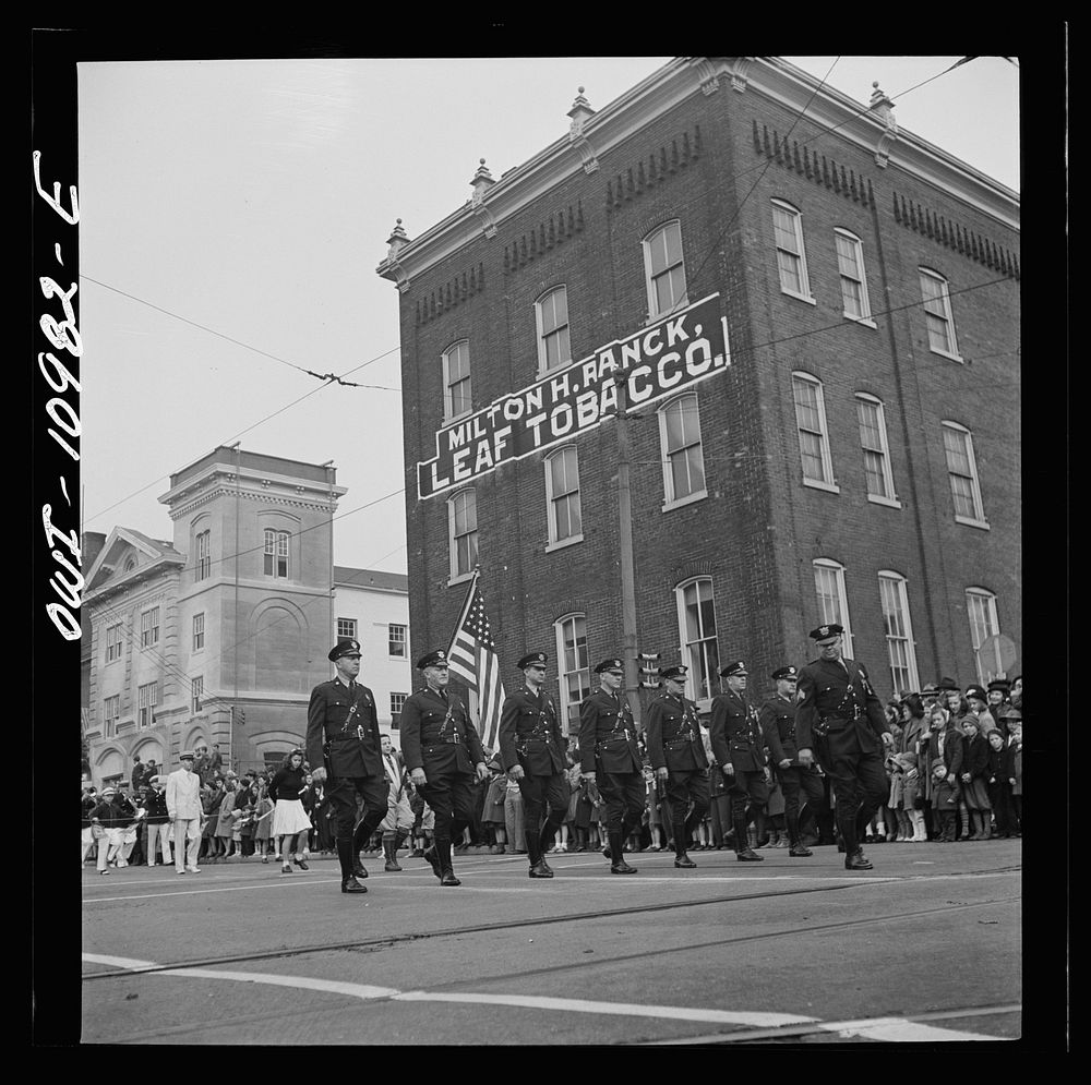 [Untitled photo, possibly related to: Lancaster, Pennsylvania. Armistice Day parade]. Sourced from the Library of Congress.