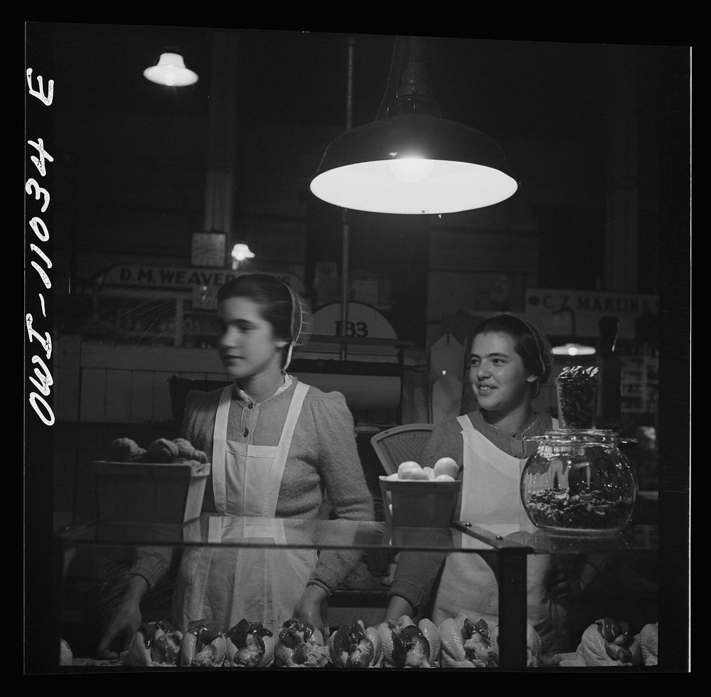 [Untitled photo, possibly related to: Central Market, Lancaster, Pennsylvania]. Sourced from the Library of Congress.