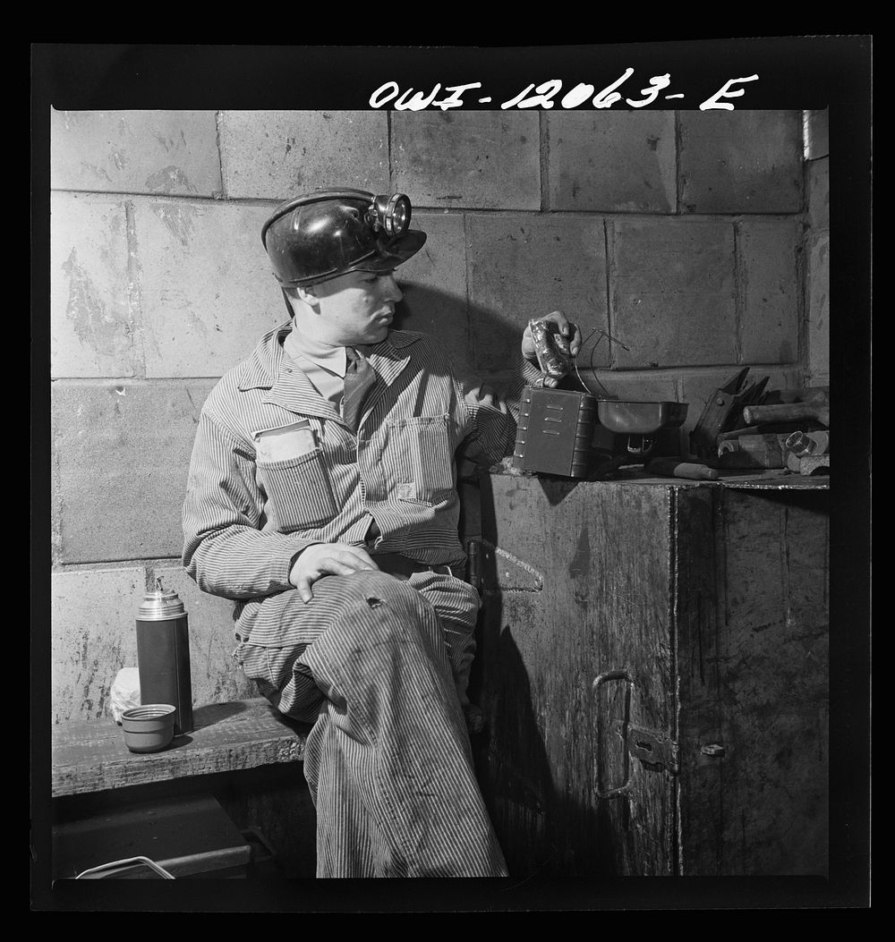 Pittsburgh, Pennsylvania (vicinity). Montour no. 4 mine of the Pittsburgh Coal Company. Lunch time in the machine shop.…