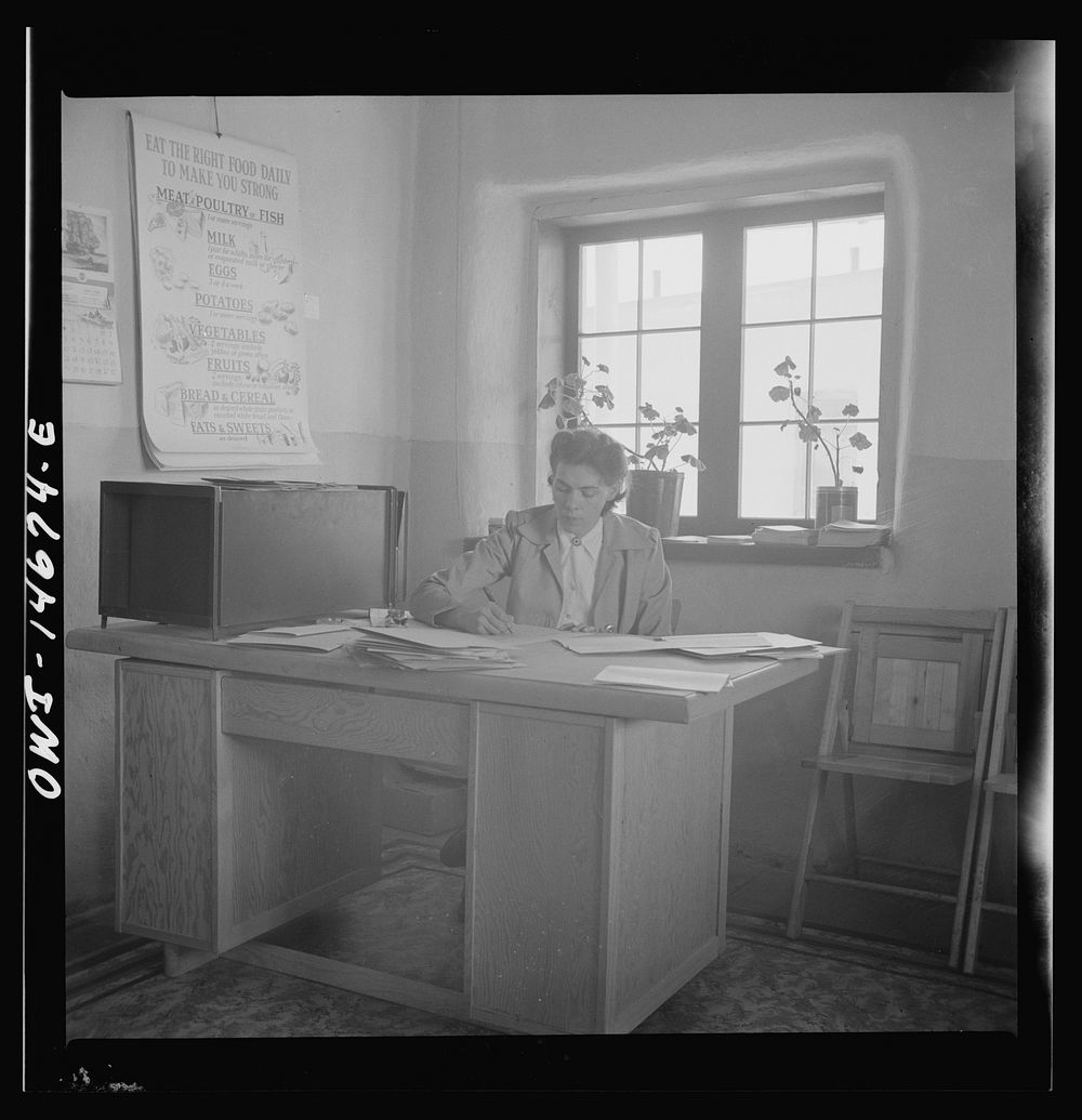 Penasco, New Mexico. Marjorie Muller, Red Cross nurse. Sourced from the Library of Congress.