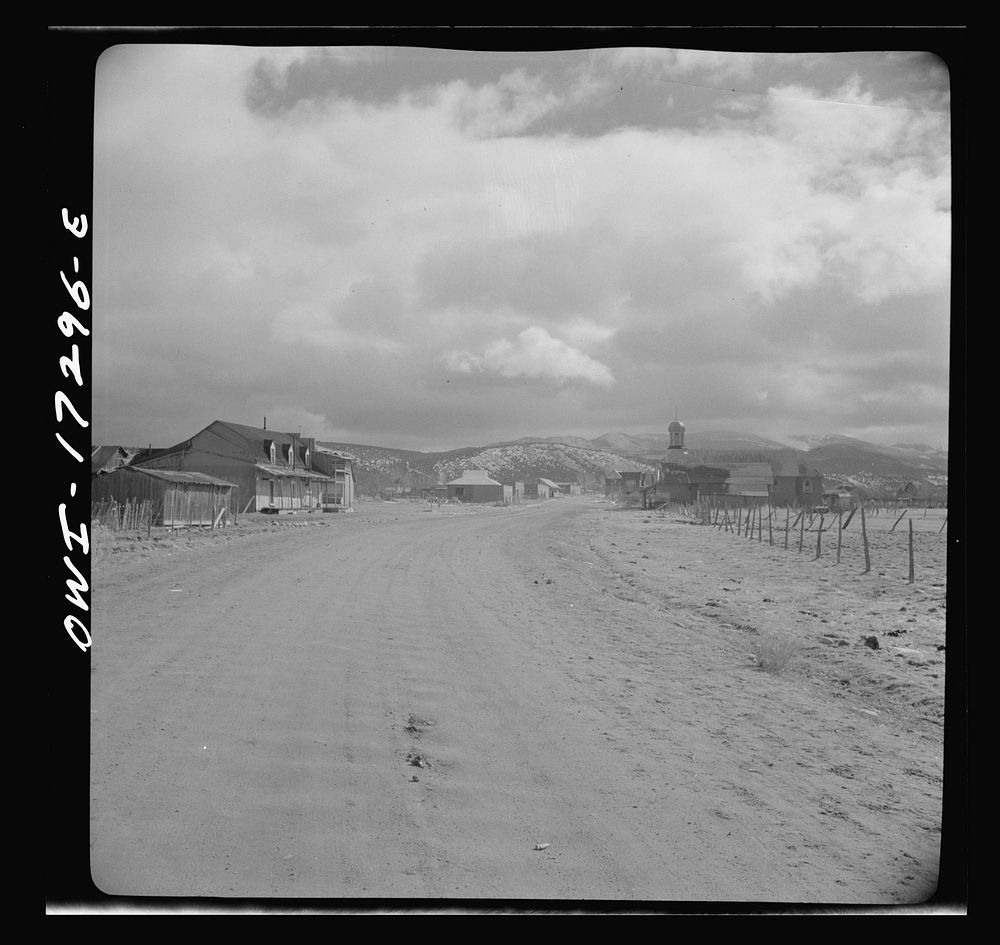 Penasco, Taos County, New Mexico. Sourced from the Library of Congress.