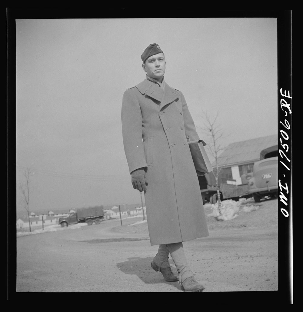 [Untitled photo, possibly related to: Carlisle, Pennsylvania. U.S. Army medical field service school. Army doctors…