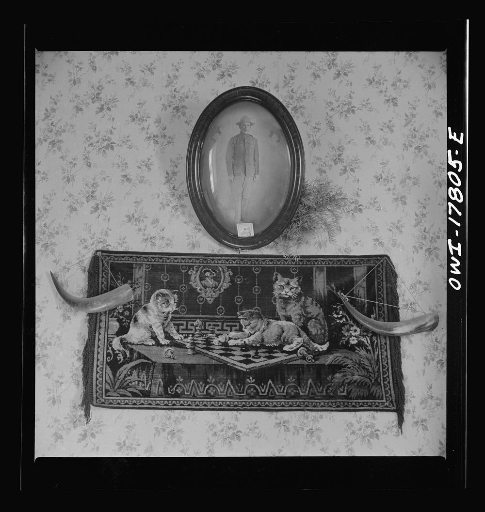 Trampas, New Mexico. Decorations in the house of Juan Lopez, the majordomo (mayor), typical of those found in almost any…
