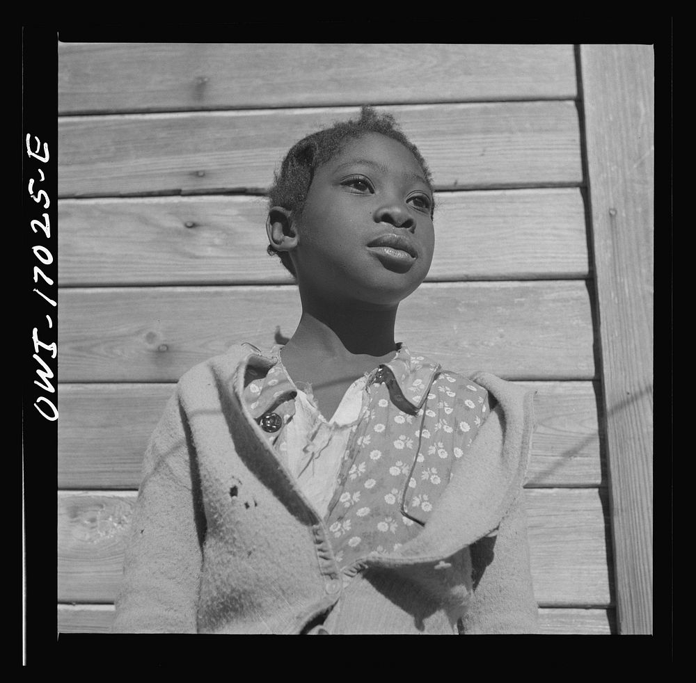 Daytona Beach, Florida. Orange picker's daughter. Sourced from the Library of Congress.