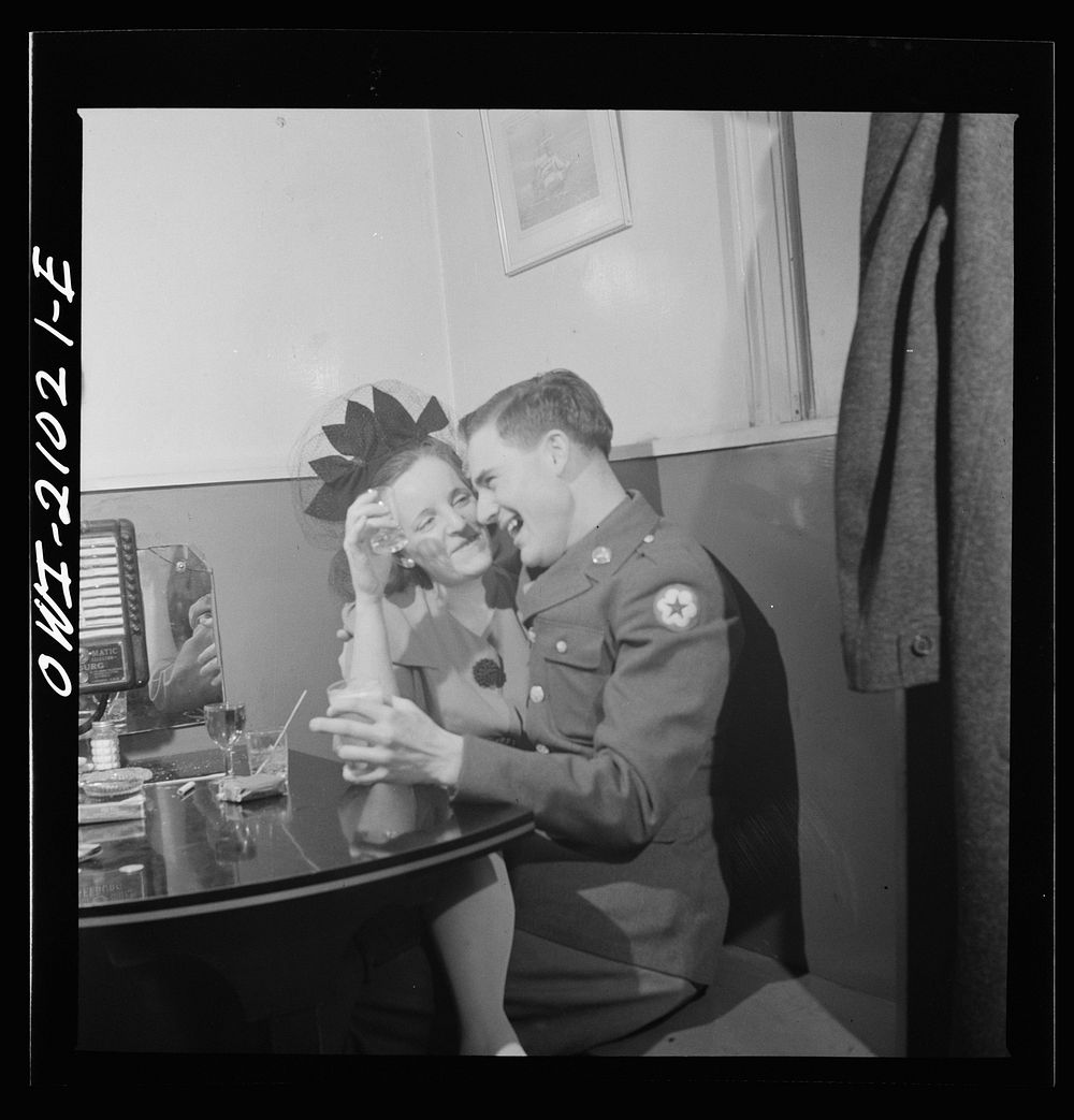 Washington, D.C. A slightly inebriated couple at the Sea Grill. Sourced from the Library of Congress.