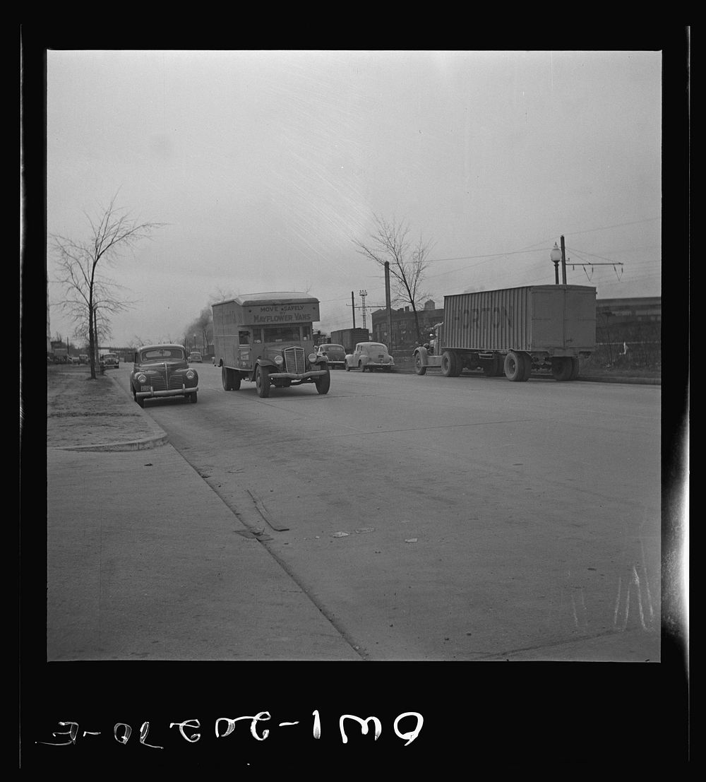 [Street with trucks, probably New York Avenue, N.E., Washington, D.C.]. Sourced from the Library of Congress.