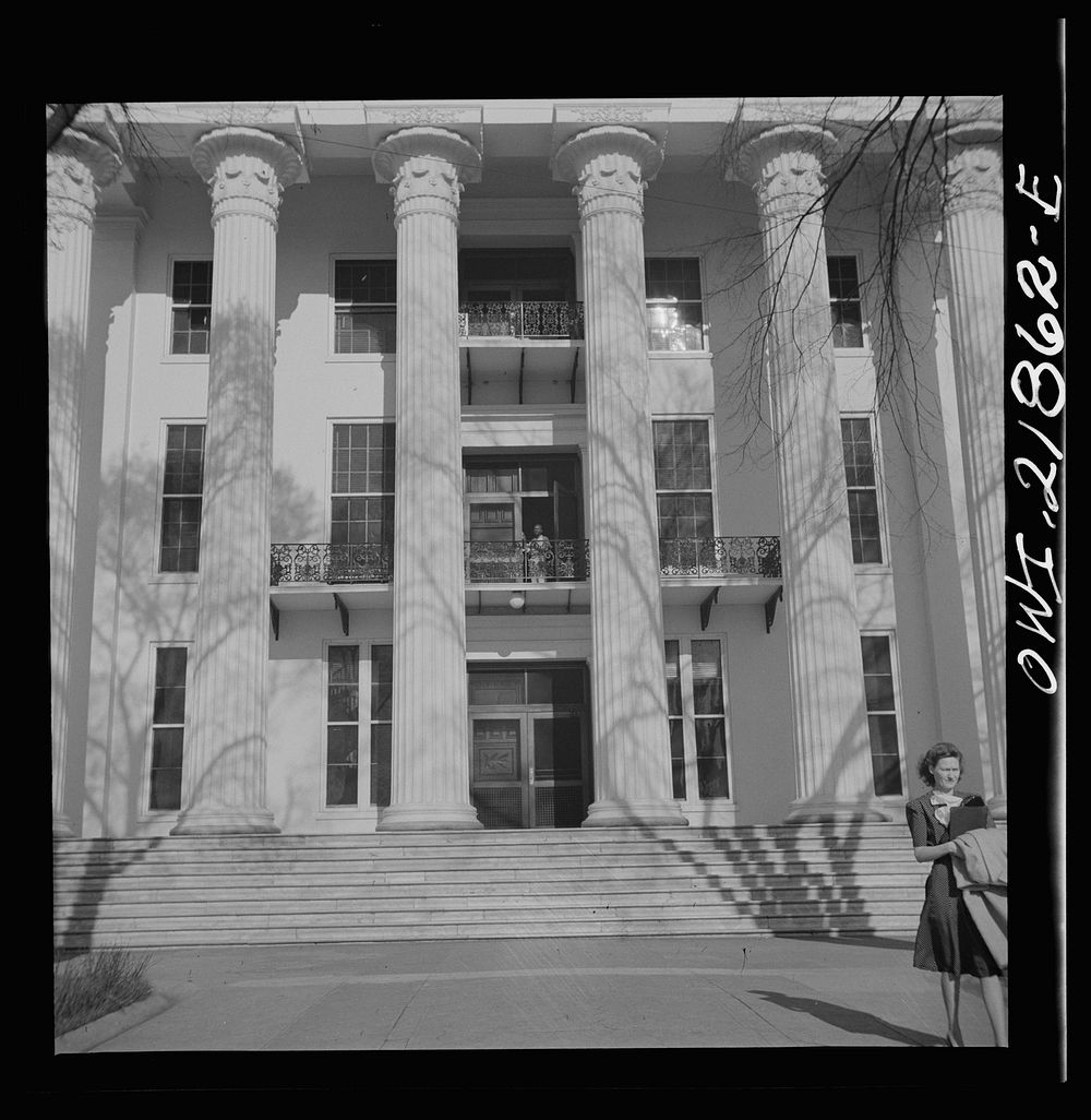 [Untitled photo, possibly related to: Montgomery, Alabama. State government employees leaving work. State capitol]. Sourced…