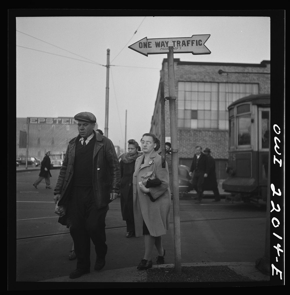 [Untitled photo, possibly related to: Baltimore, Maryland. Workers hurrying to catch a conveyance for work at seven a.m.].…