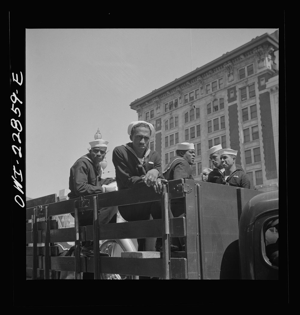 [Untitled photo, possibly related to: New Orleans, Louisiana.  sailors]. Sourced from the Library of Congress.