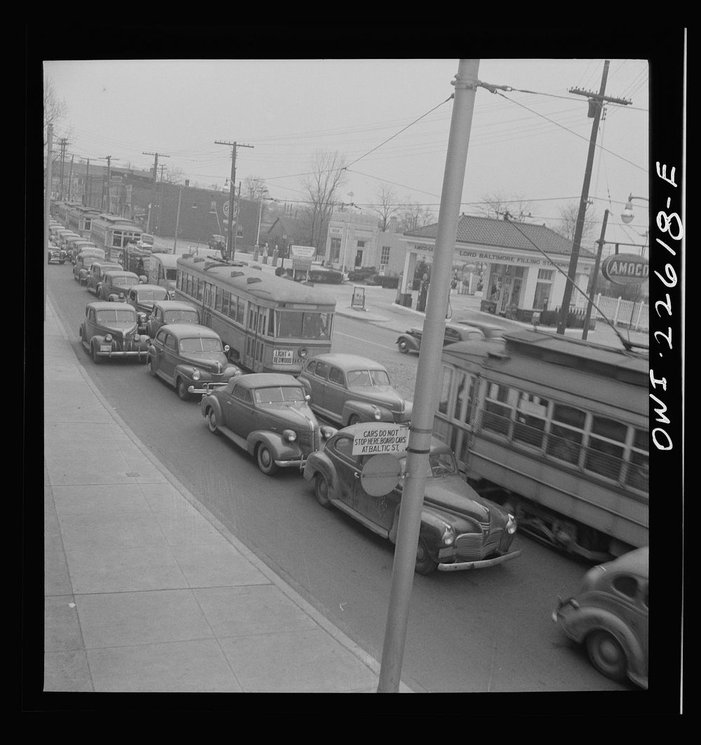 [Untitled photo, possibly related to: Baltimore, Maryland. Traffic jam on the raod [i.e. road] from the Bethlehem Fairfield…