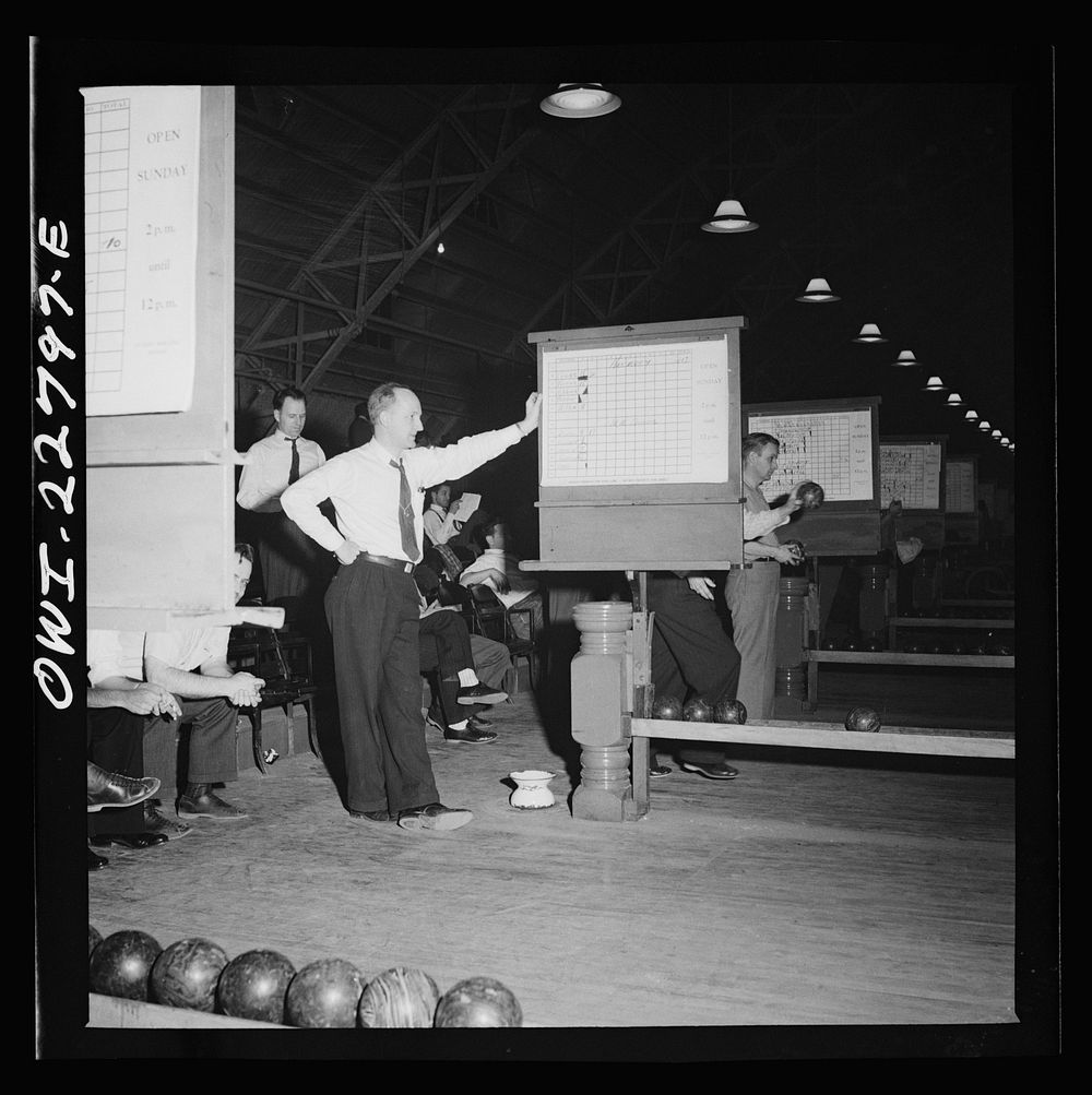 Washington, D.C. Scorekeeper at a bowling alley. Sourced from the Library of Congress.