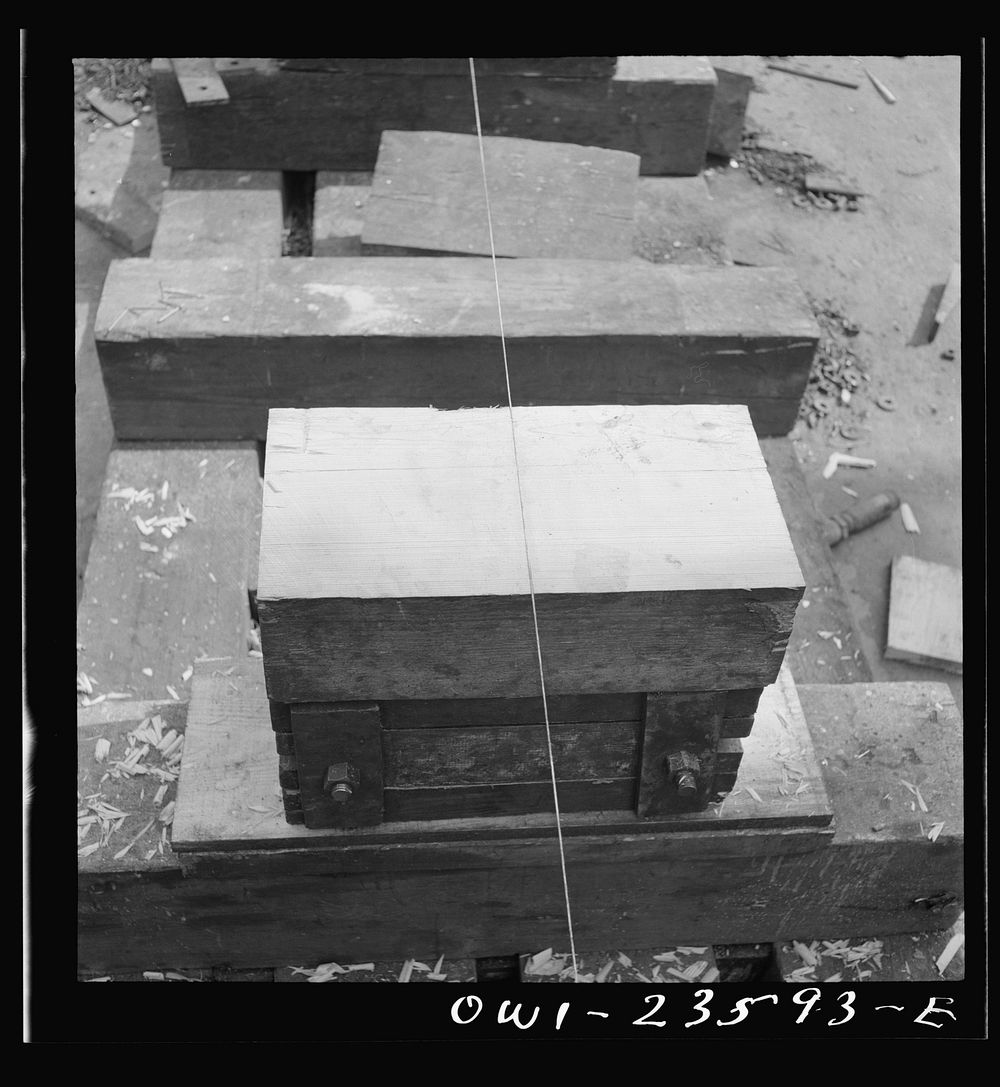 Bethlehem-Fairfield shipyards, Baltimore, Maryland. Lining up keel blocks. Sourced from the Library of Congress.