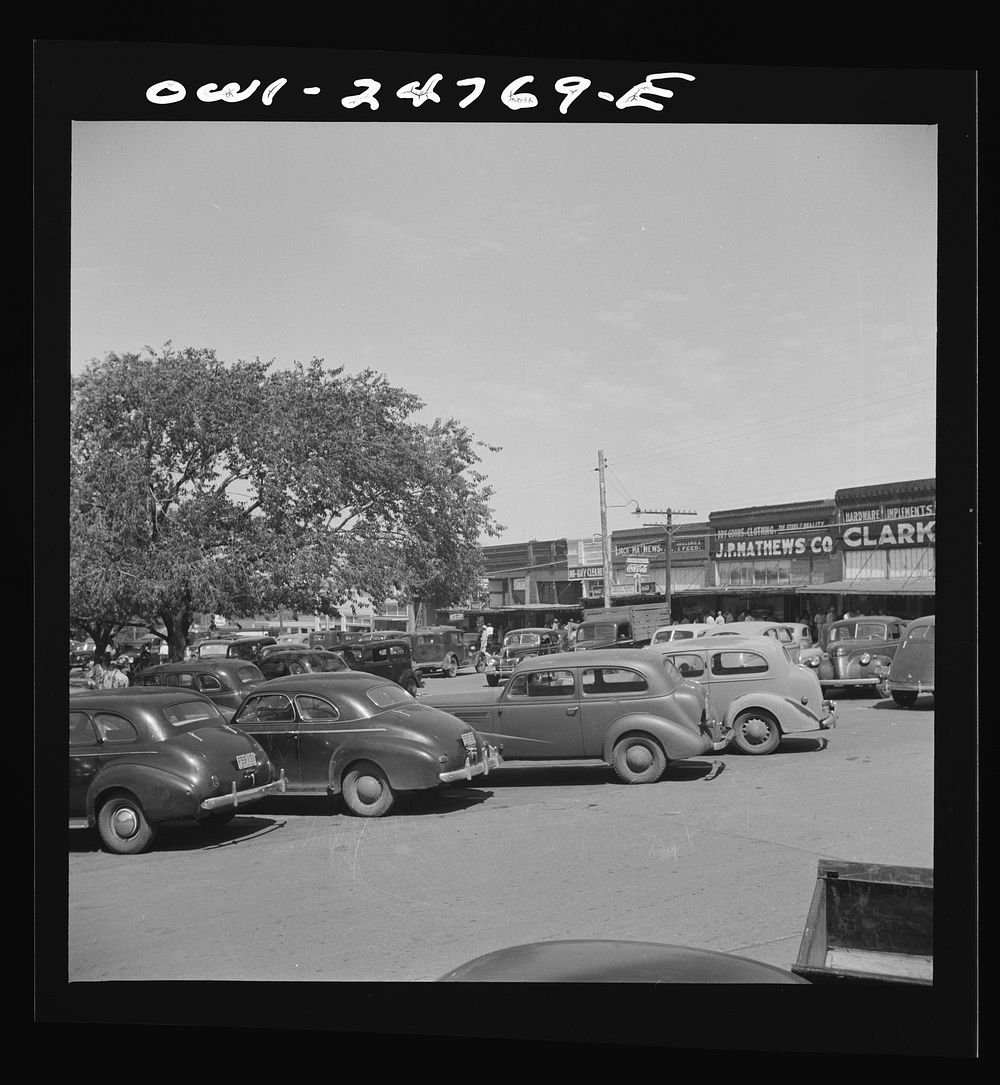[Untitled photo, possibly related to: San Augustine, Texas. Main street]. Sourced from the Library of Congress.