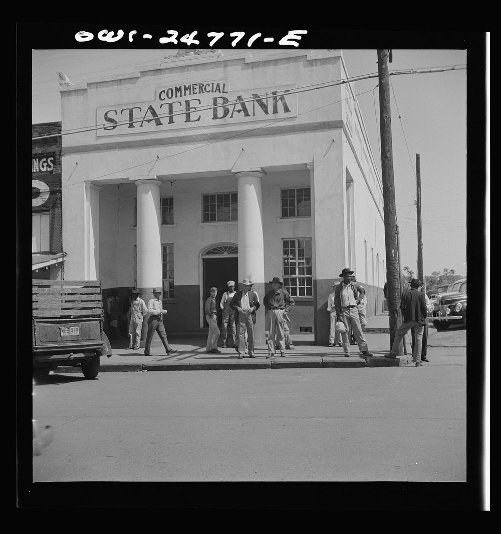 San Augustine, Texas. Bank. Sourced from the Library of Congress.