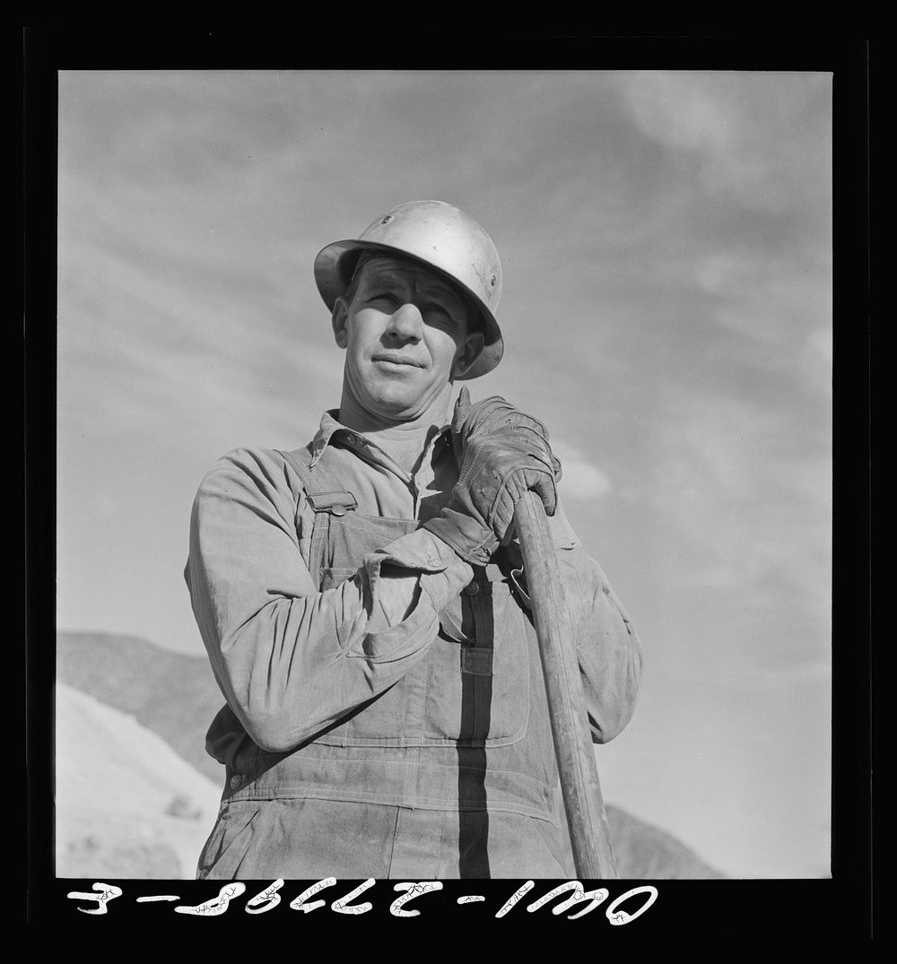 Morenci, Arizona. Bulldozer operator an Free Photo rawpixel