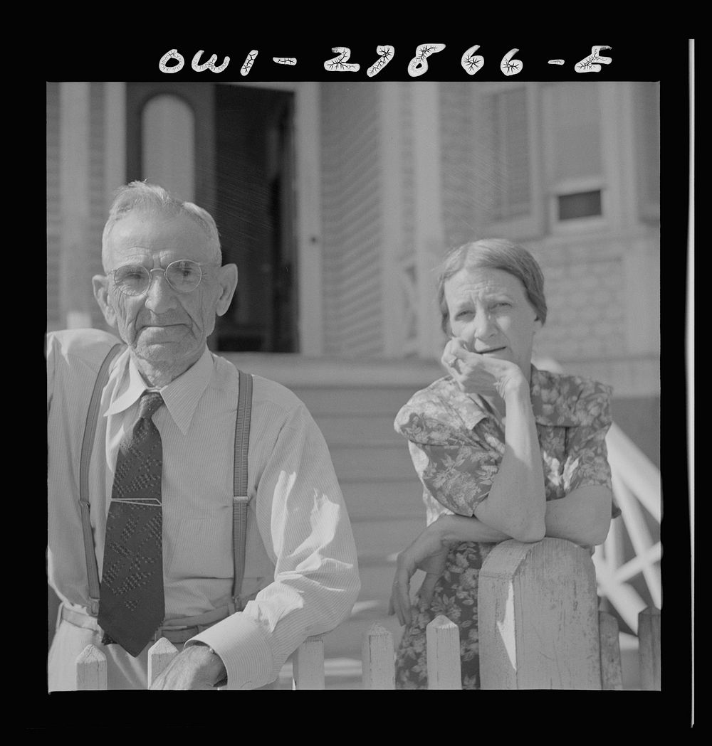 [Untitled photo, possibly related to: Galveston, Texas. Couple from New Hampshire who have settled in Galveston, Texas for…