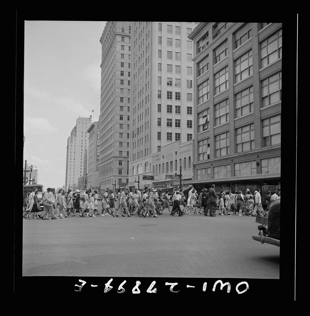 Houston, Texas. Crowds on downtown streets. Sourced from the Library of Congress.