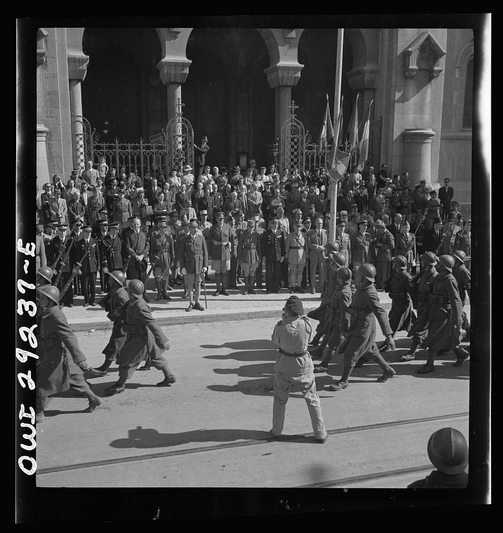 Tunis, Tunisia. Allied troops entering the city. Sourced from the Library of Congress.