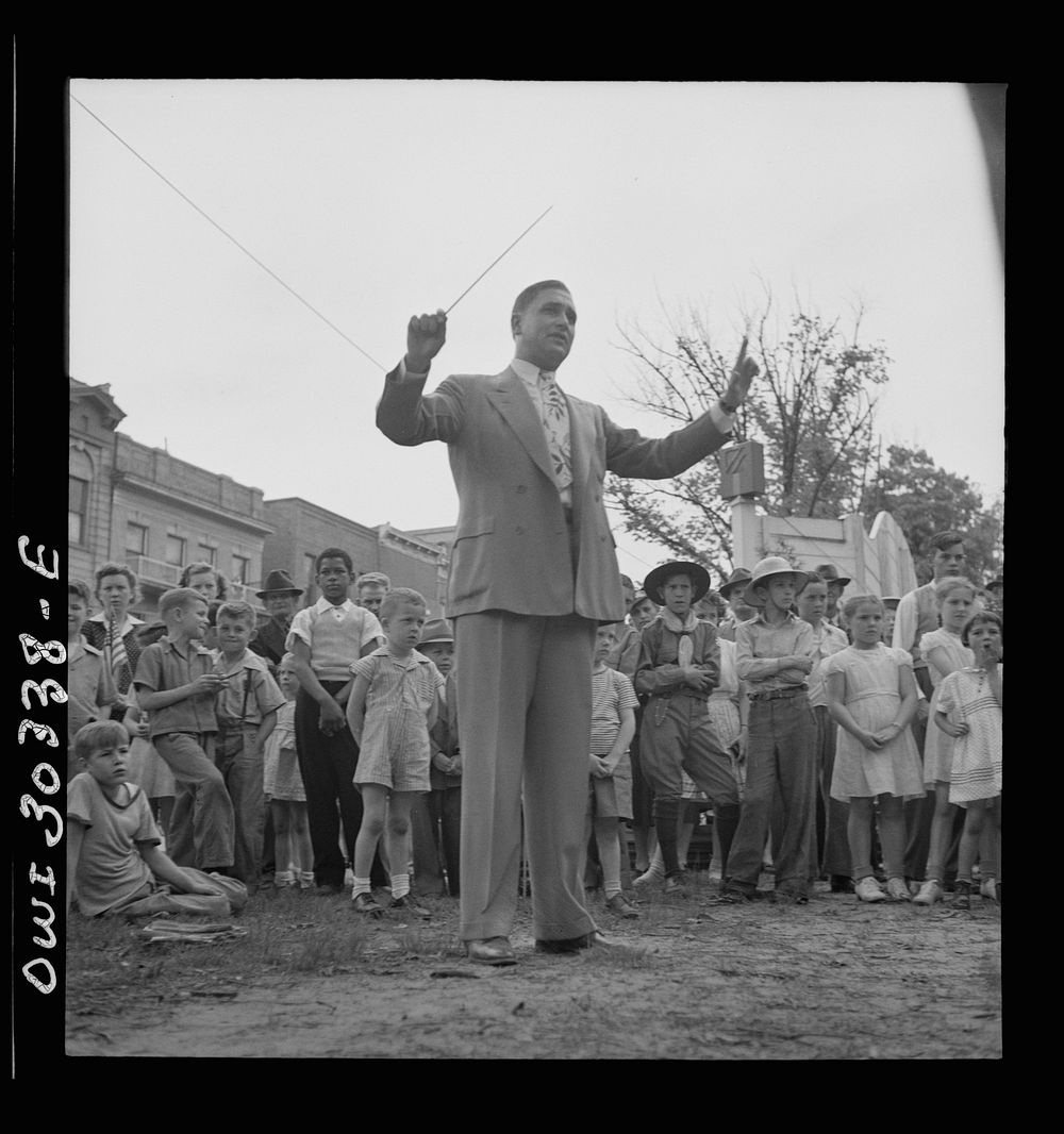Gallipolis, Ohio. High school teacher Free Photo rawpixel