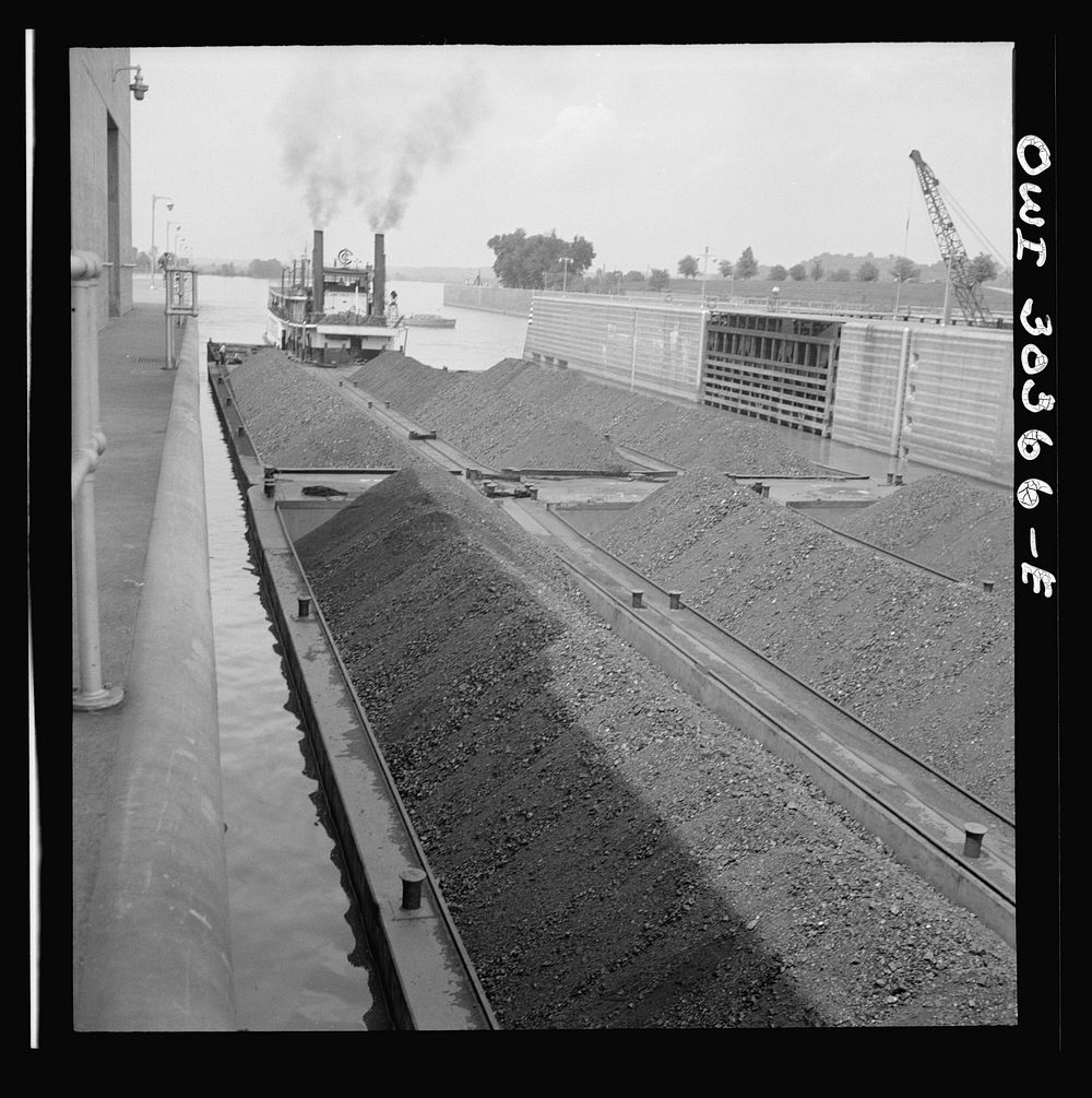 Gallipolis, Ohio(?). Coal barges entering locks. Sourced from the Library of Congress.