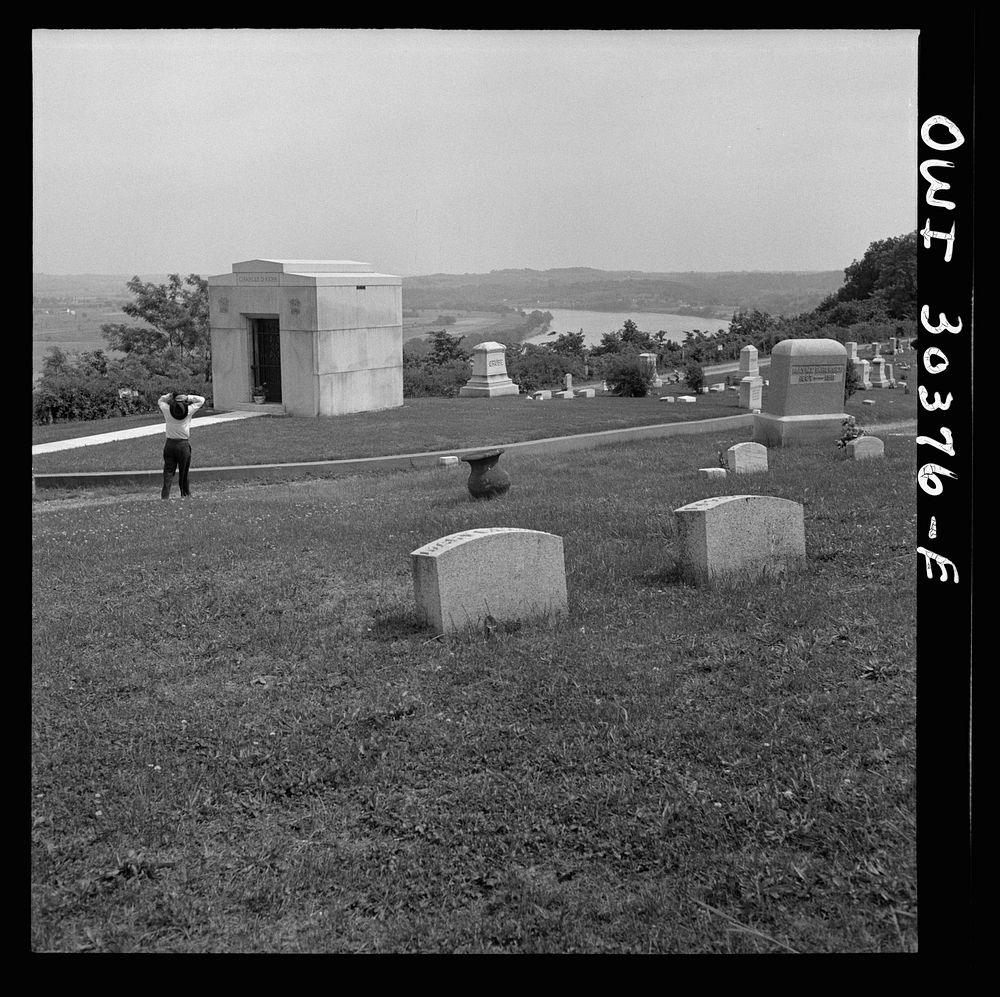 Cemetery on a hill overlooking Ohio River near Gallipolis. Sourced from the Library of Congress.