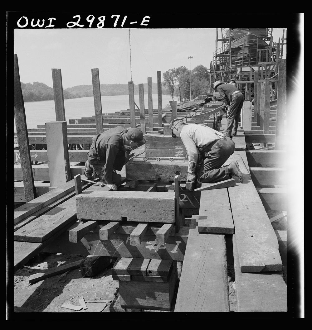 Point Pleasant, West Virginia. Laying the keel block for the United States Army LT boats at the Marietta Manufacturing…
