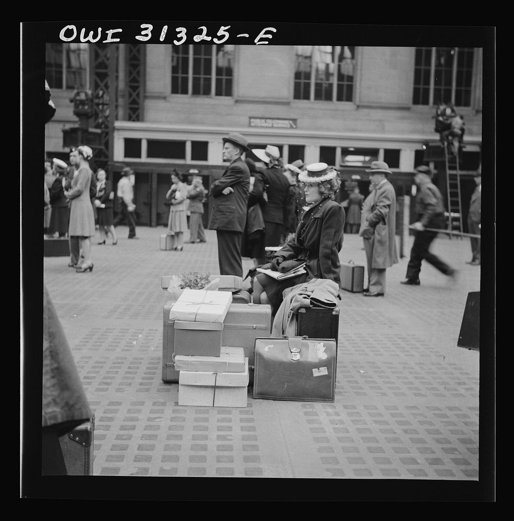 [Untitled photo, possibly related to: New York, New York. Waiting for the trains at the Pennsylvania railroad station].…