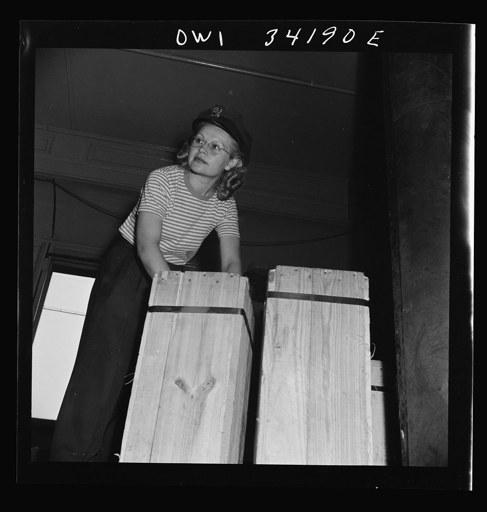 New Britain, Connecticut. Miss Ida Hicks, Lithuanian, twenty-eight years old, employed at the American Railway Express…